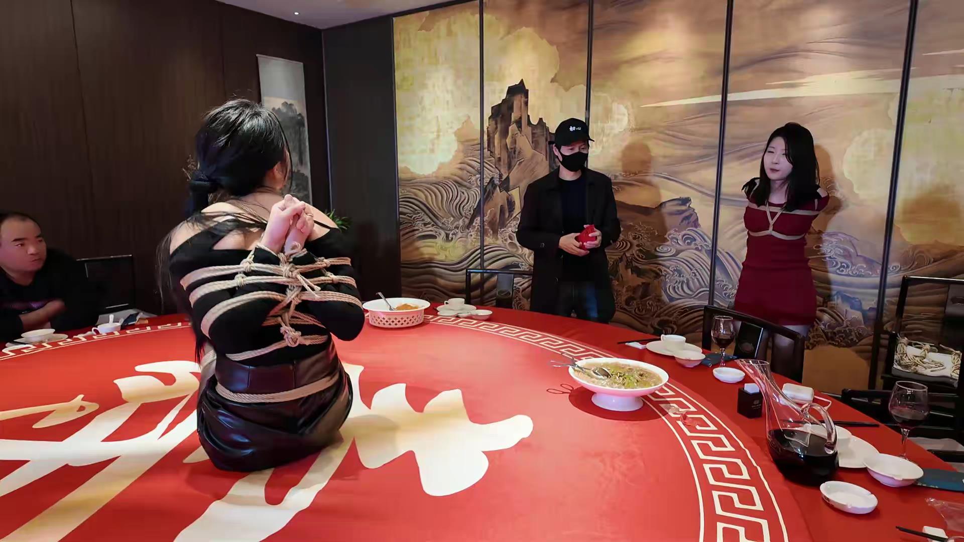 一绳所爱-餐桌红包游戏 上 杨若琳、魏灿[00_39_25][20260121-111605].jpg