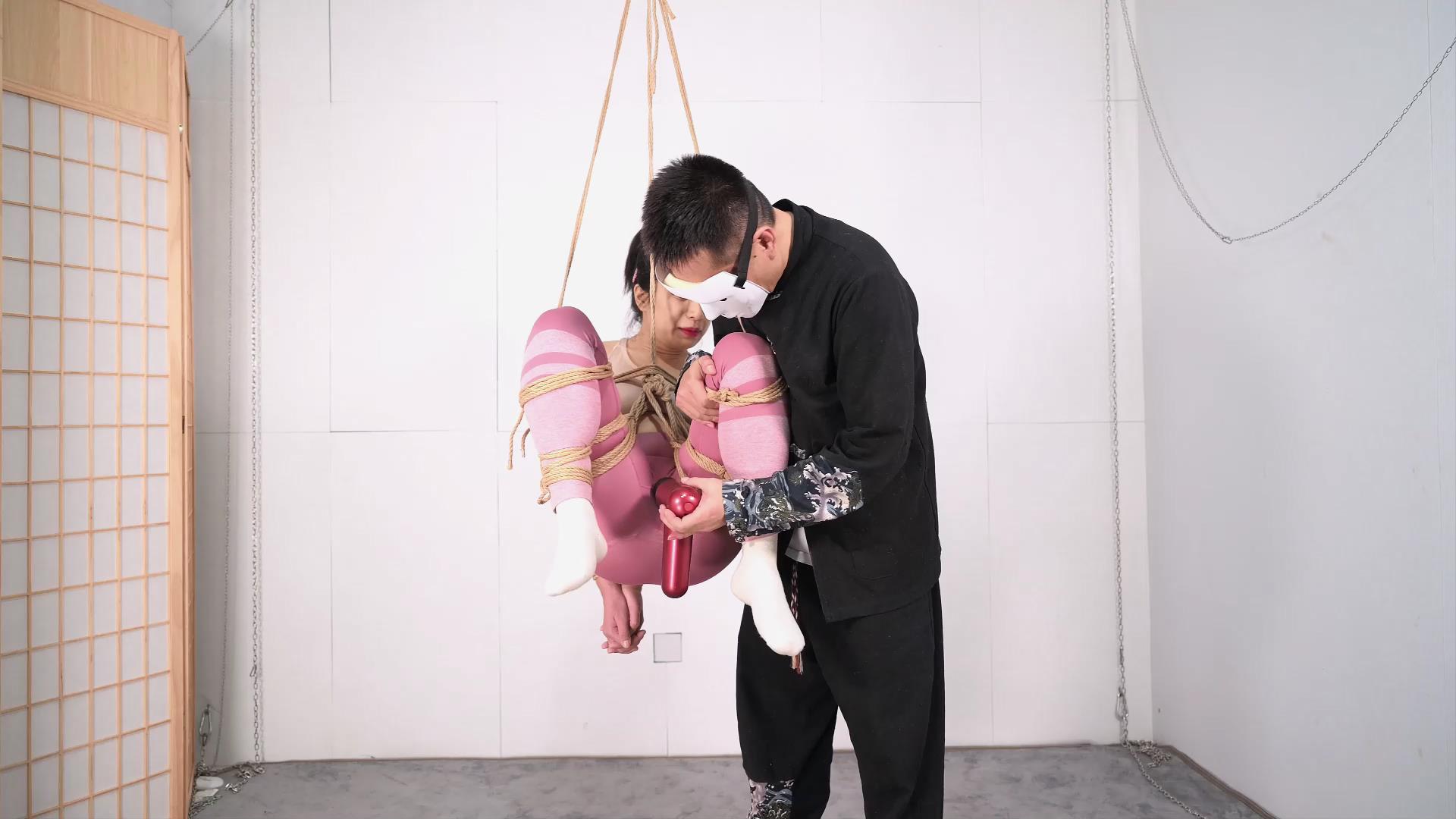 撒琅制造 沐小雨教科书式腰腹吊，姿势变化[00_37_17][20260125-154841].jpg