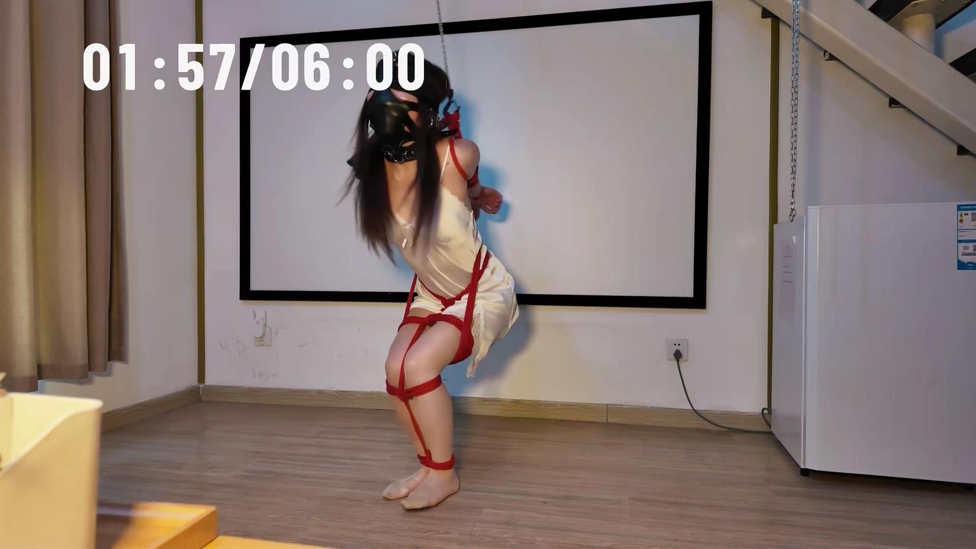 【白城出品】人妻惩戒所 桃夭夭篇 中集[00_27_18][20260202-145543].jpg