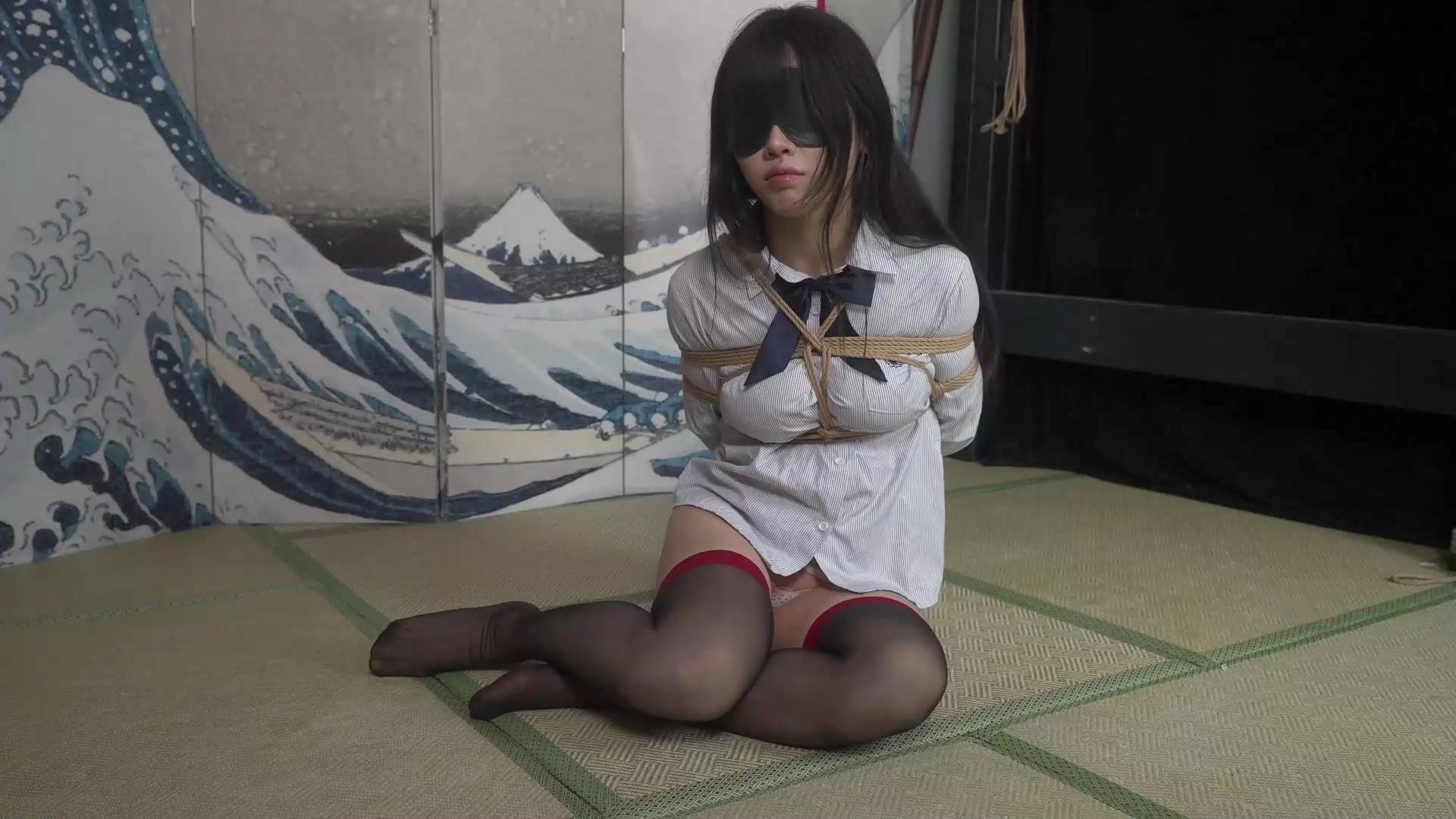 象人工作室 小0-过膝黑丝，挣扎[20260207-120525].jpg