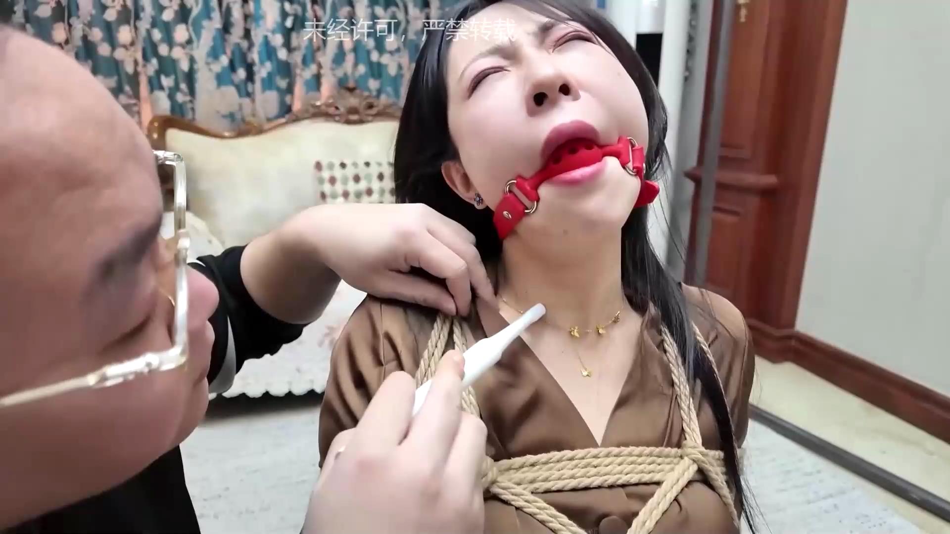 枫叶工作室 母女题材片 绳疗1 妈妈的秘[00_15_14][20260212-133543].jpg