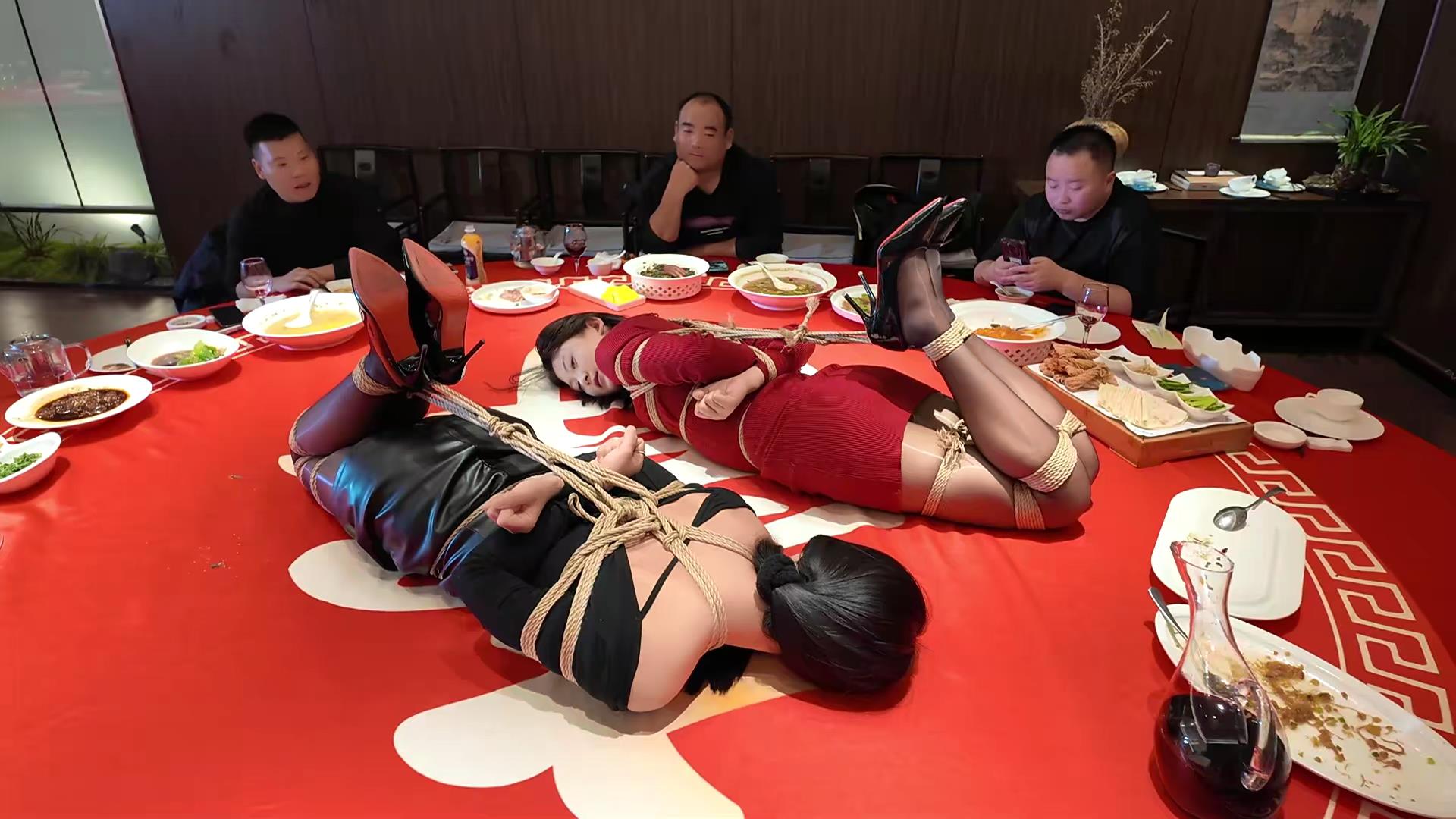 一绳所爱-餐桌红包游戏 下[00_32_32][20260214-185955].jpg