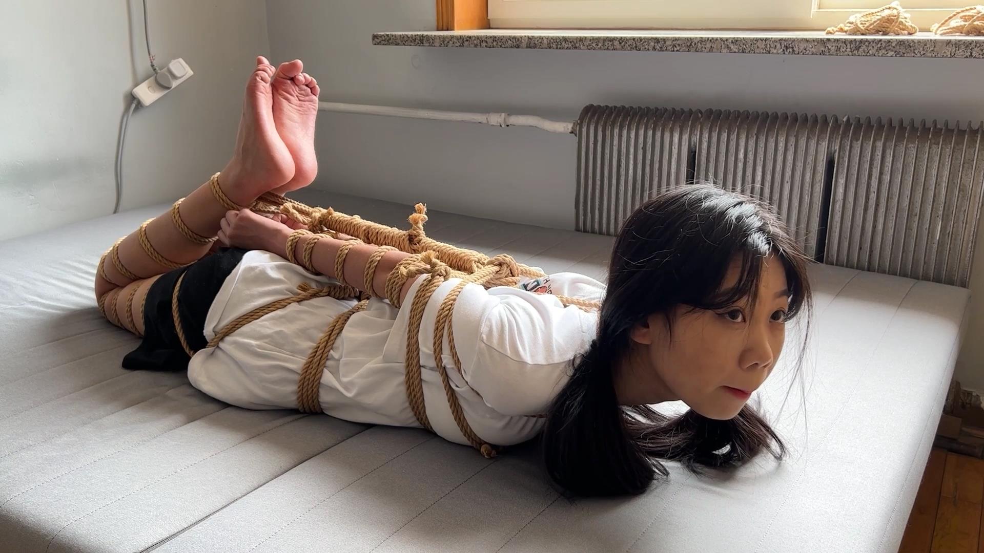 玩奴原创-超大胸妹妹暴杀驷极紧捆绑[00_22_02][20260218-132222].jpg