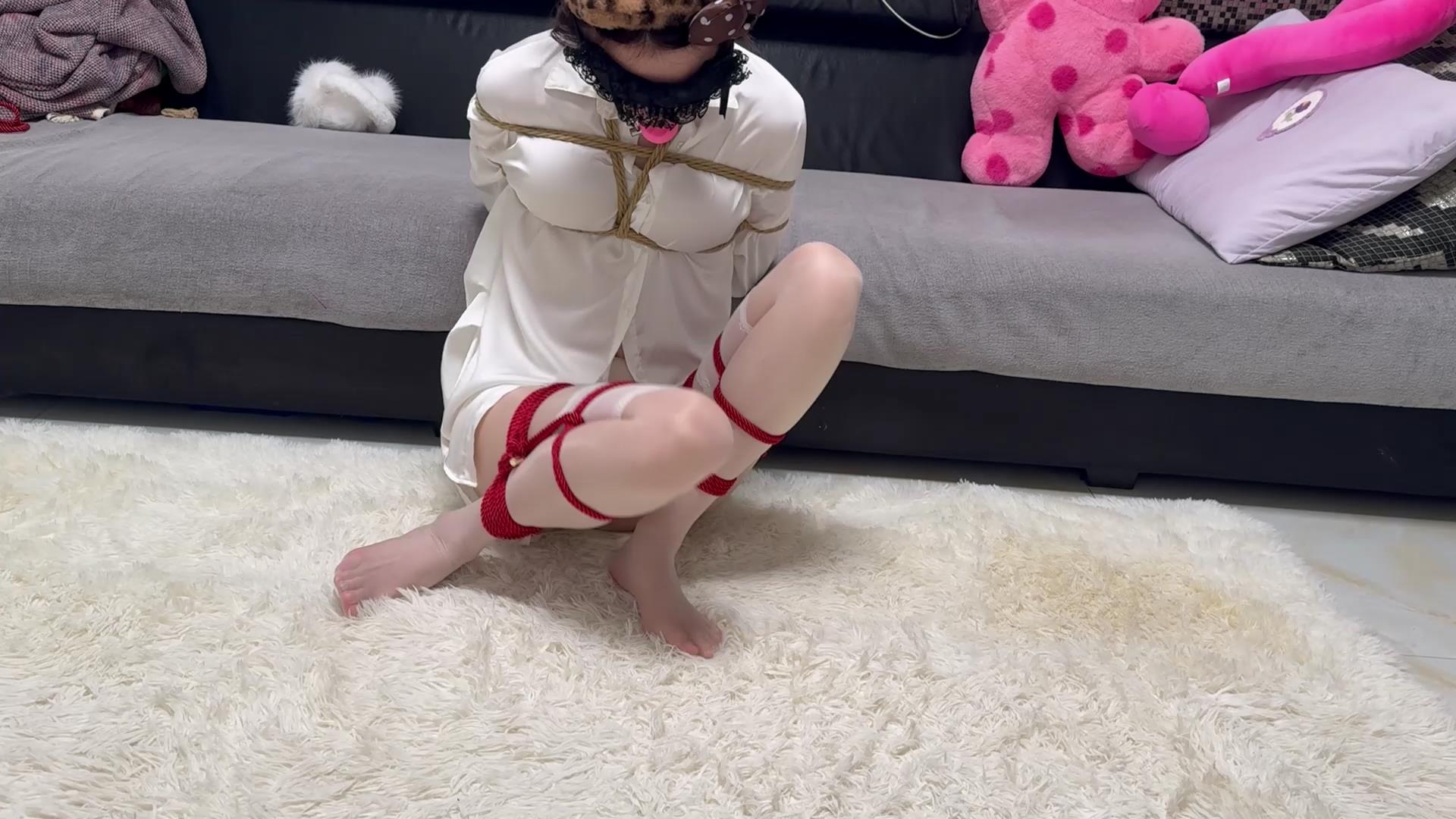 眼眸出品 白丝脱缚挑战失败惩罚[00_02_46][20260228-125210].jpg