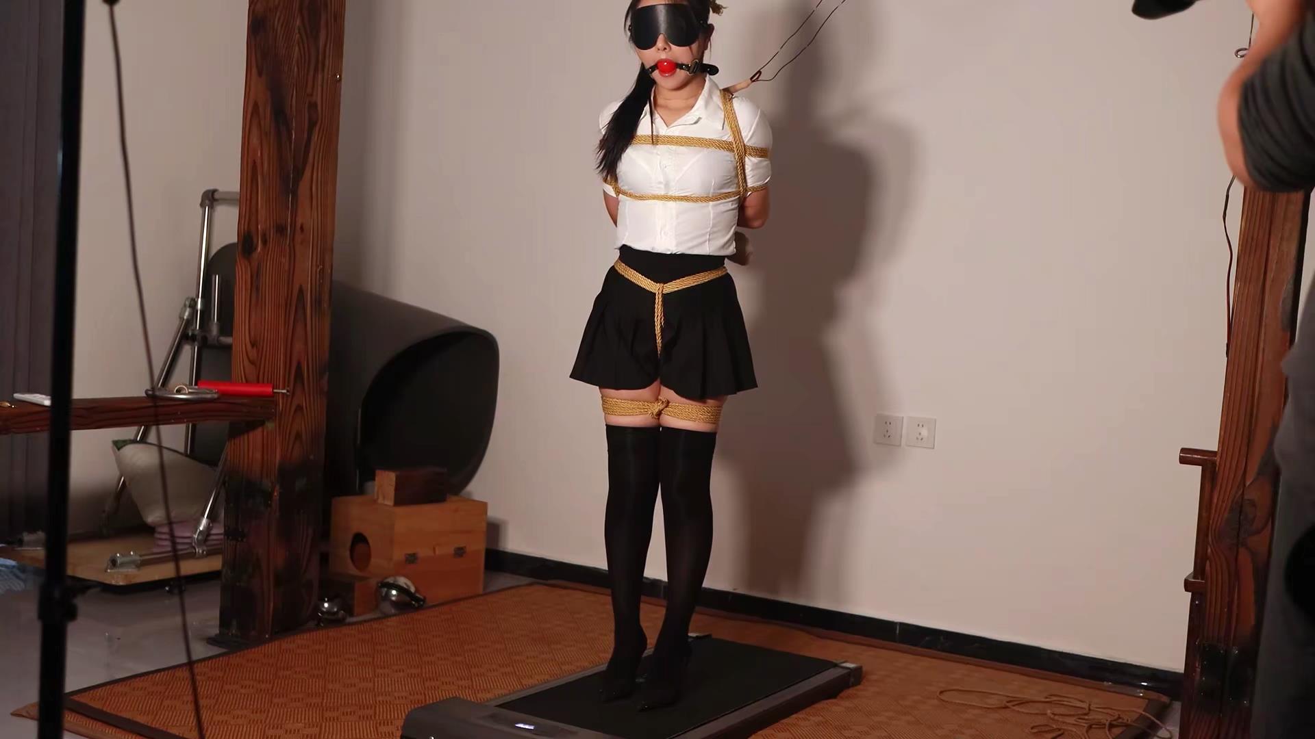 路由原创 小雪蒙眼强制跑步机调校[00_13_56][20260307-111016].jpg