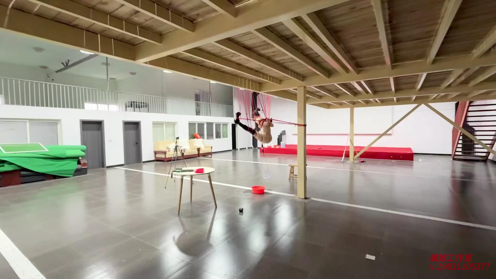 媚娘工作室 被控制调教的女王[00_31_19][20260308-104053].jpg