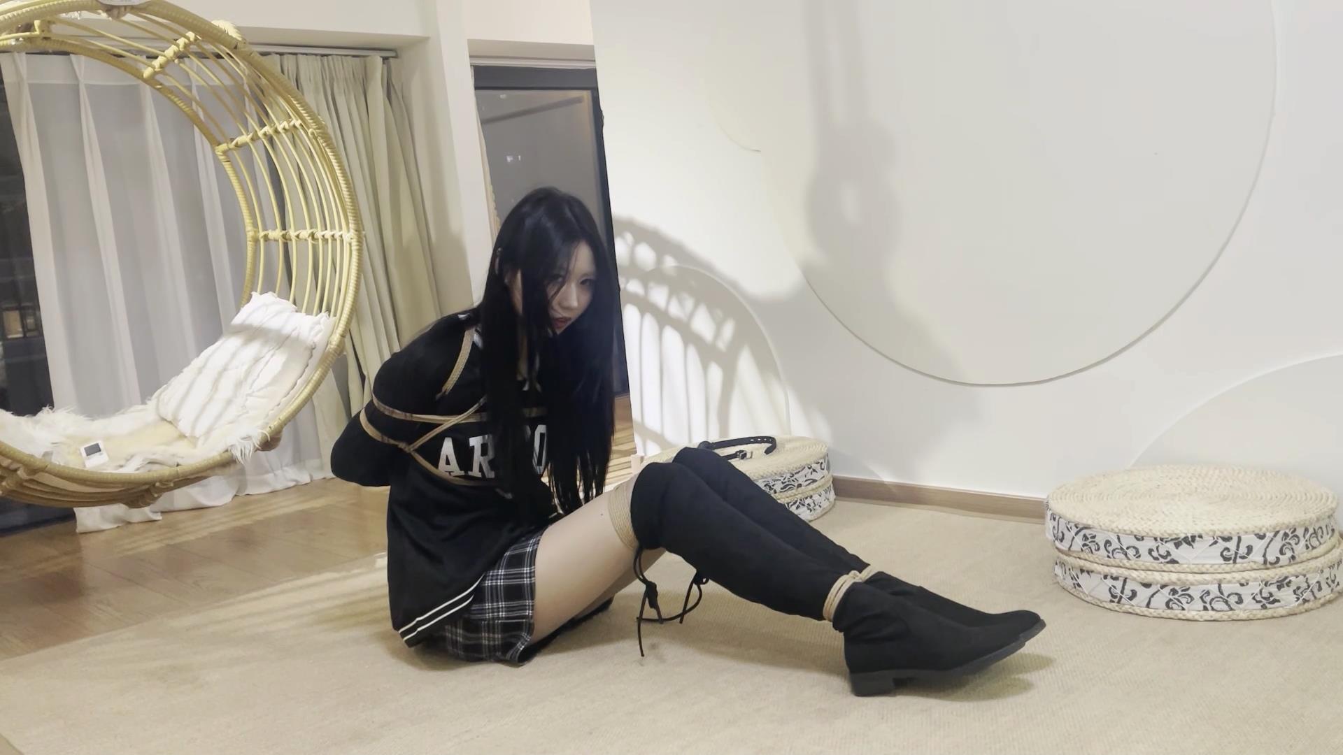 奥特曼 小陆的捆绑挣脱挑战[00_12_21][20260316-192225].jpg