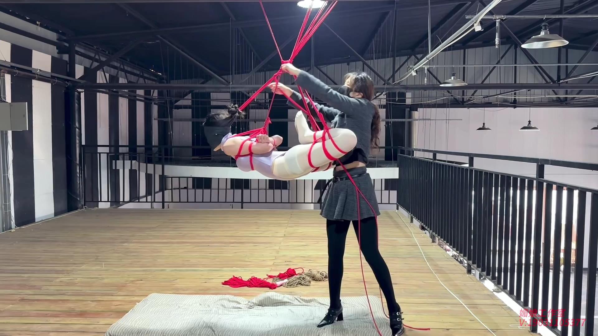 媚娘工作室 最羞耻的观影体验[00_07_57][20260317-101933].jpg