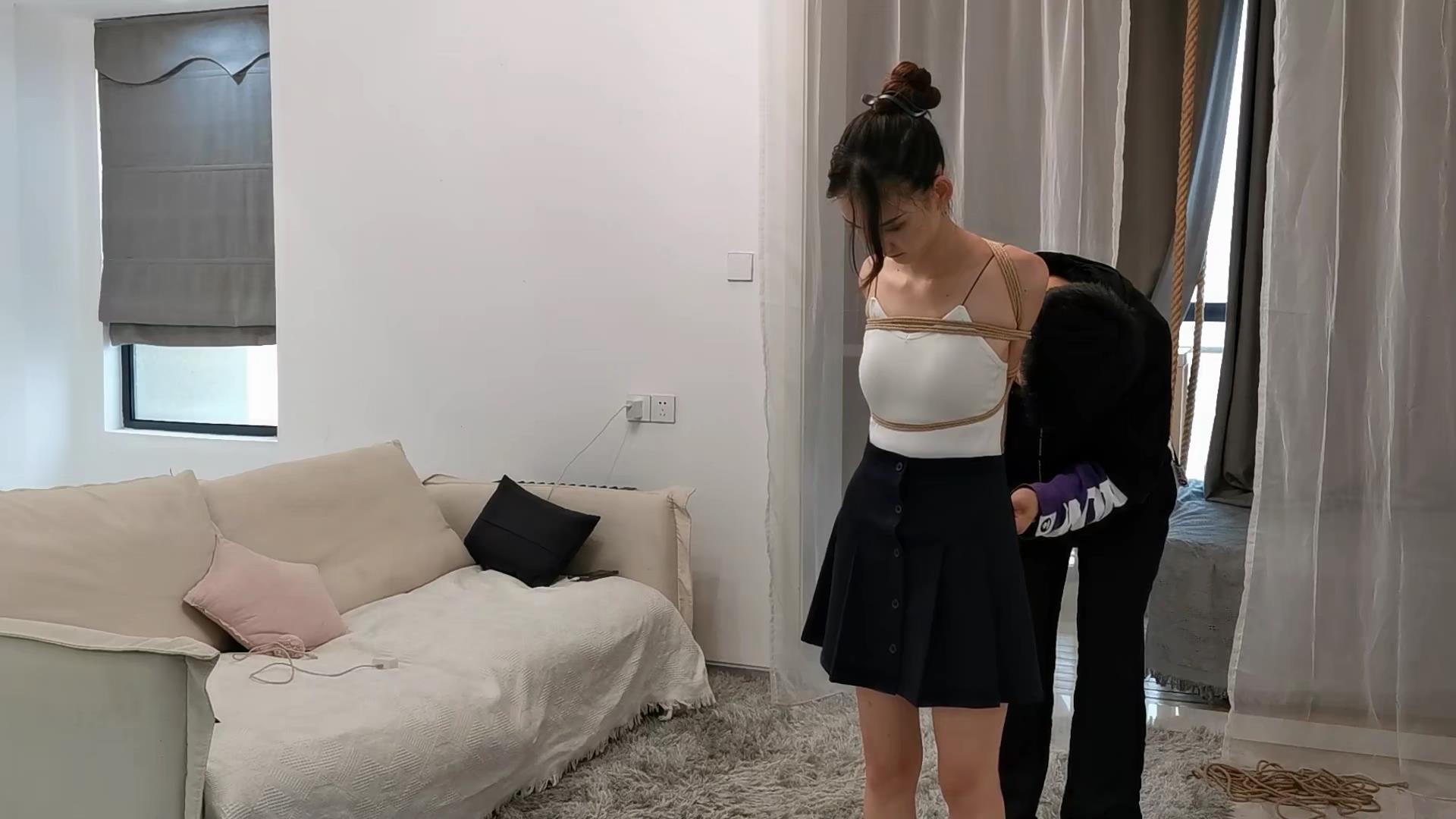 奥特曼也很酷-果果直臂驷马 单脚吊[00_06_03][20260327-102711].jpg