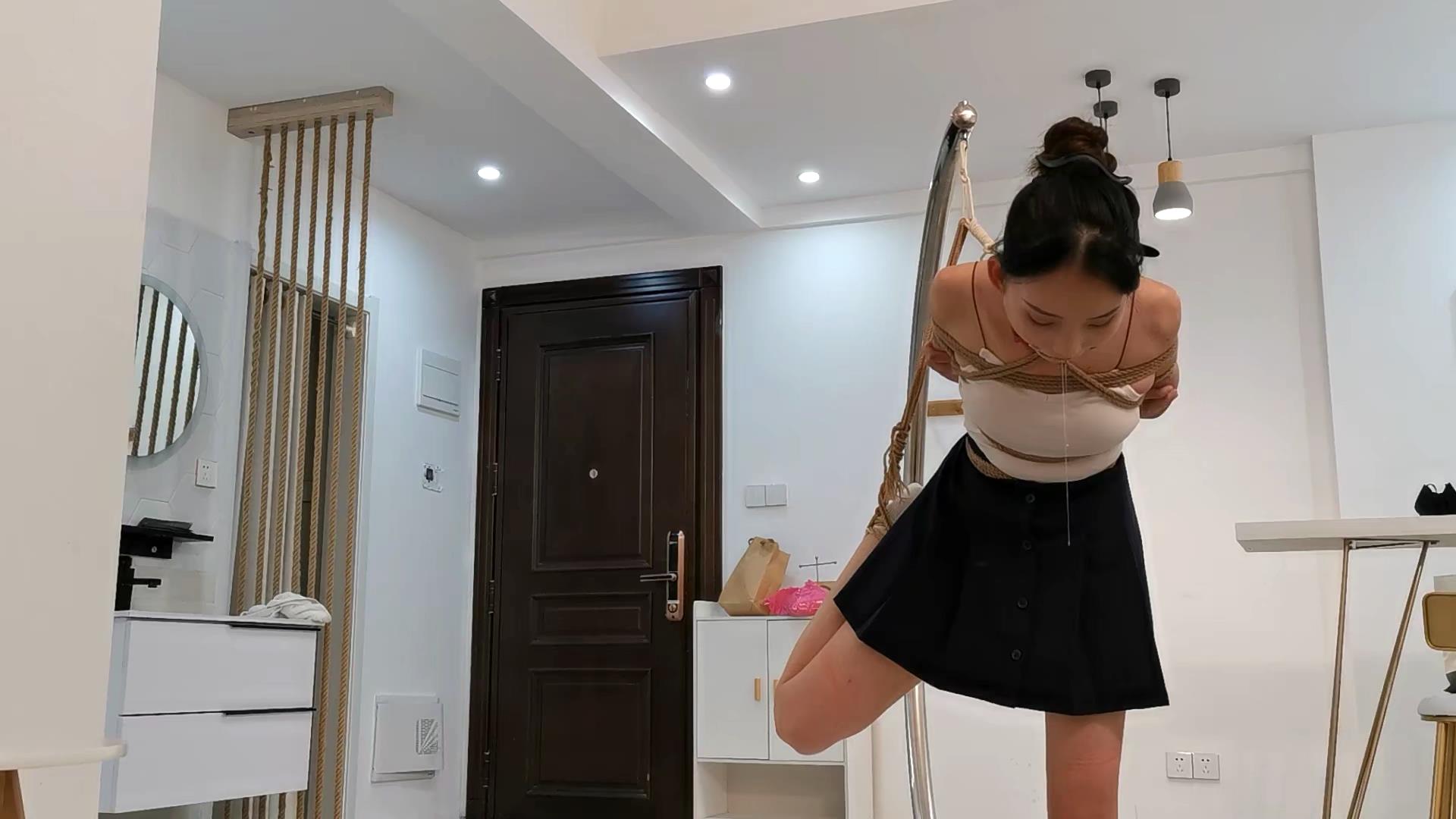 奥特曼也很酷-果果直臂驷马 单脚吊[00_44_48][20260327-102723].jpg