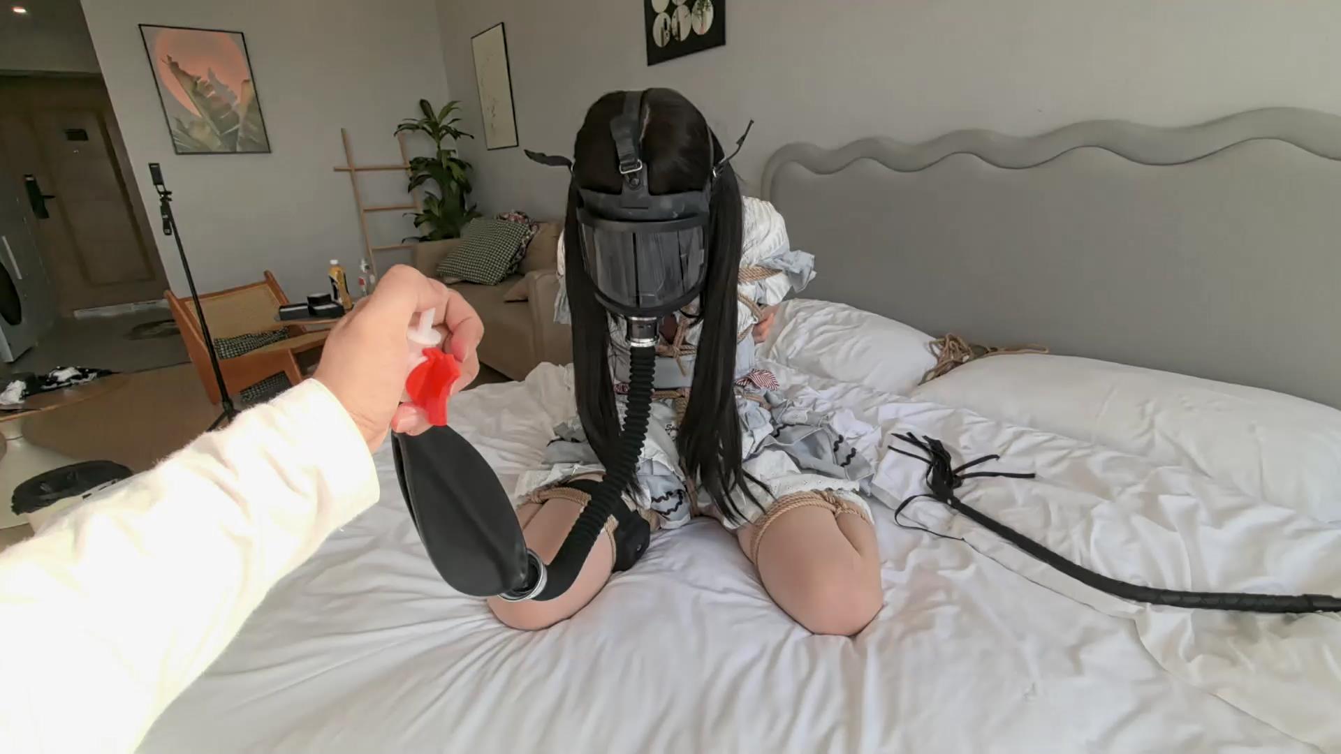 FXX 暴打柠檬茶 一切都是她的要求，皮[00_52_31][20260403-150626].jpg