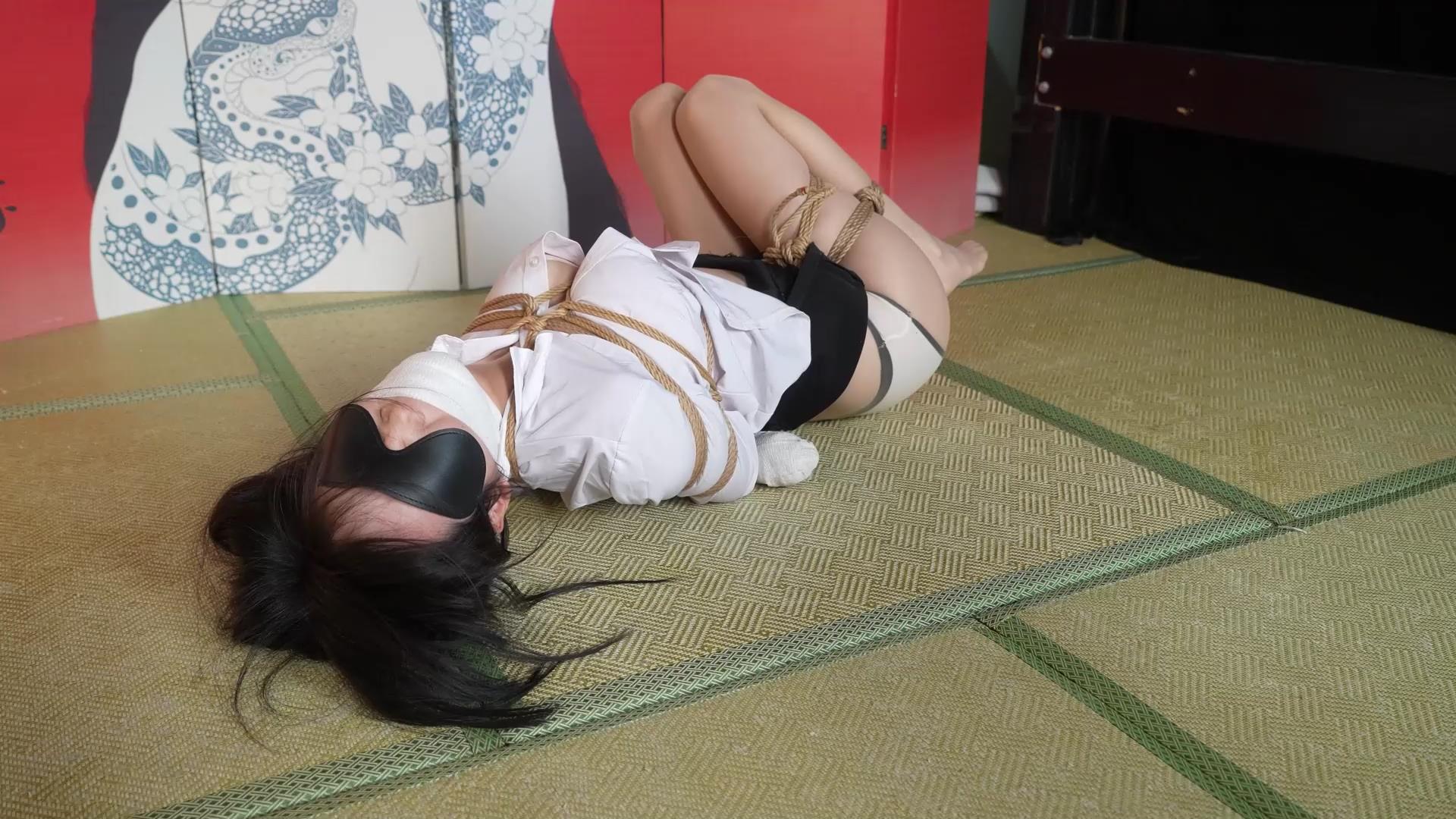 象人工作室 嗷嗷-公司小职员被捆绑玩弄！[00_43_53][20260410-092111].jpg