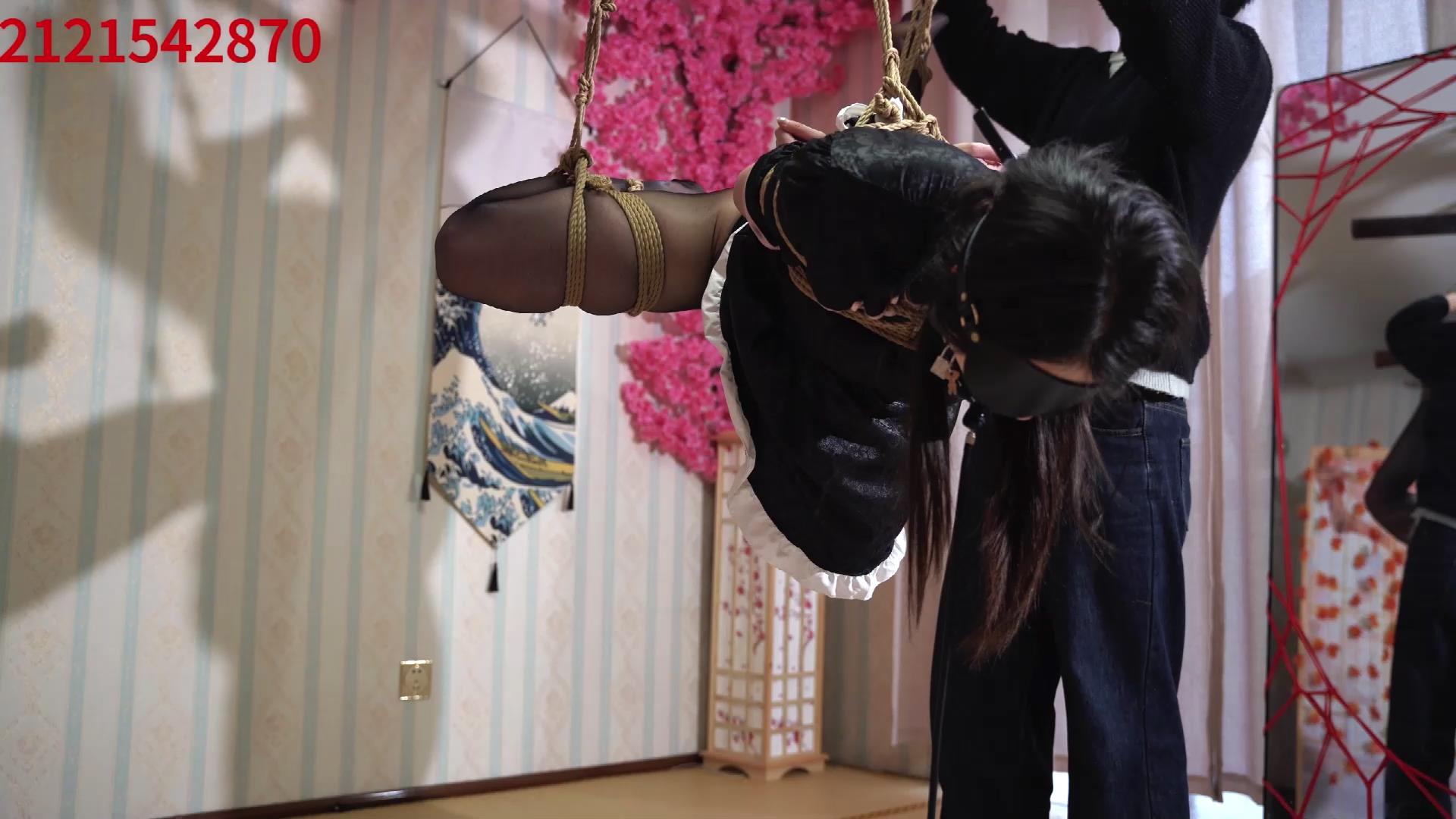 悦感日记 情侣线下来体验，在旁边看着黑丝[00_21_38][20260413-095959].jpg