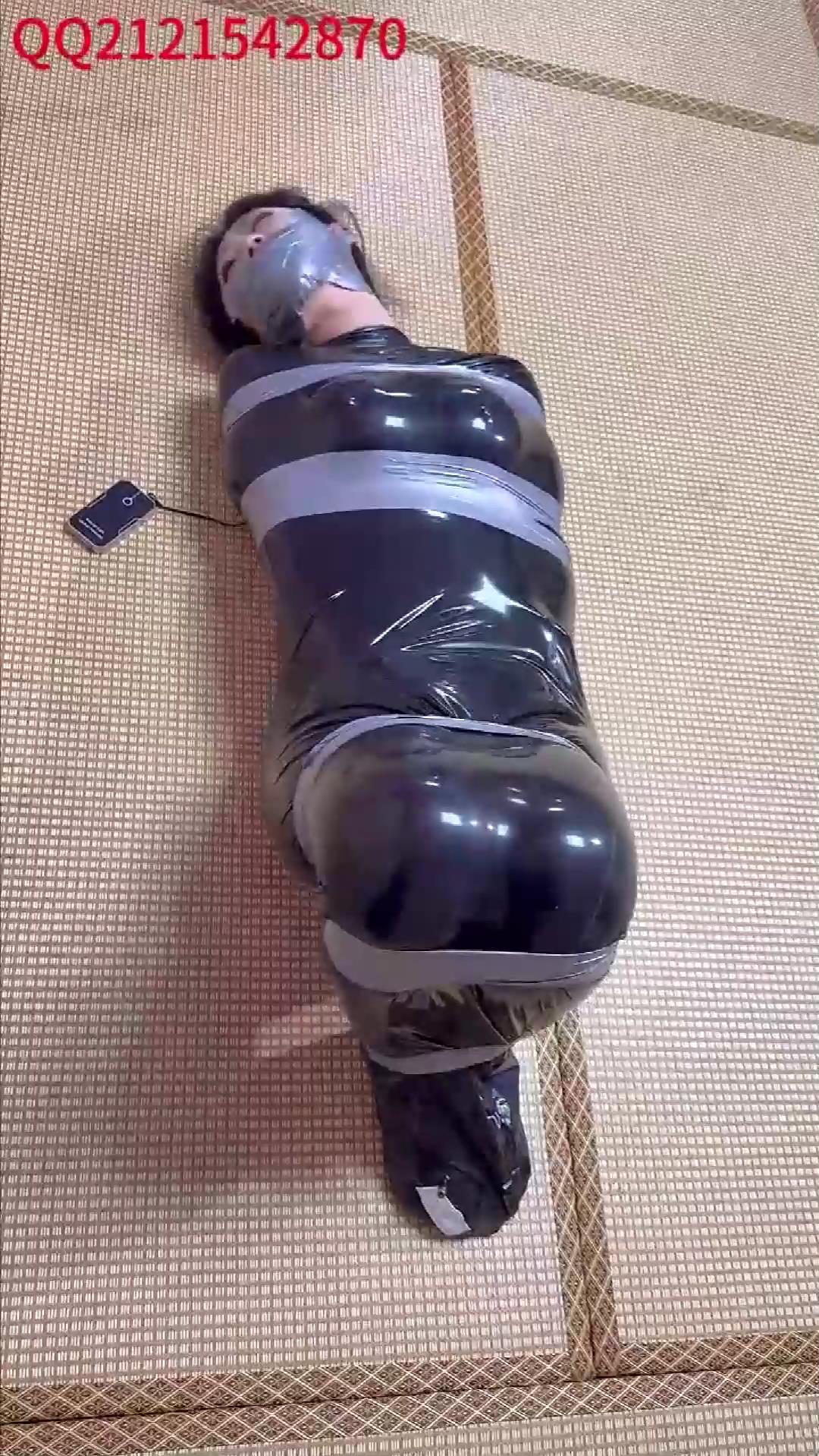 悦感日记 小美蛇系胶带捆缚睡袋6cm大直[00_07_56][20260413-100113].jpg