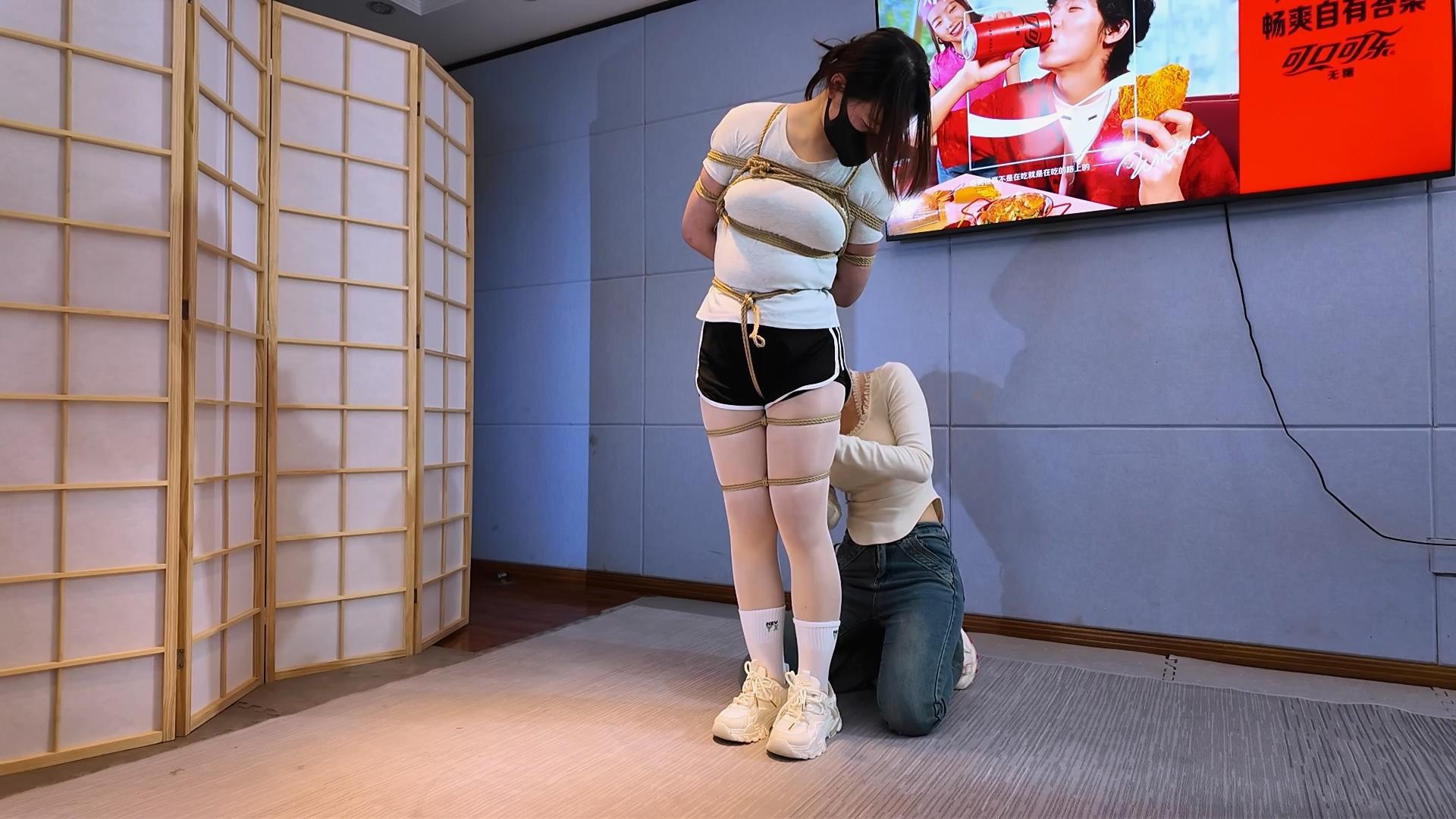 一绳所爱-女生梦迪挑战 绳艺逃脱挑战赛[20260413-100457].jpg