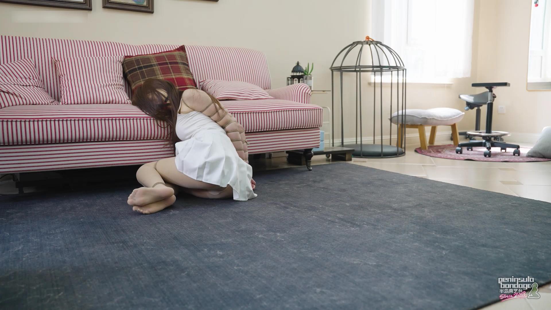 半岛束艺台-无声囚笼 星眠主演[00_18_53][20260414-103713].jpg