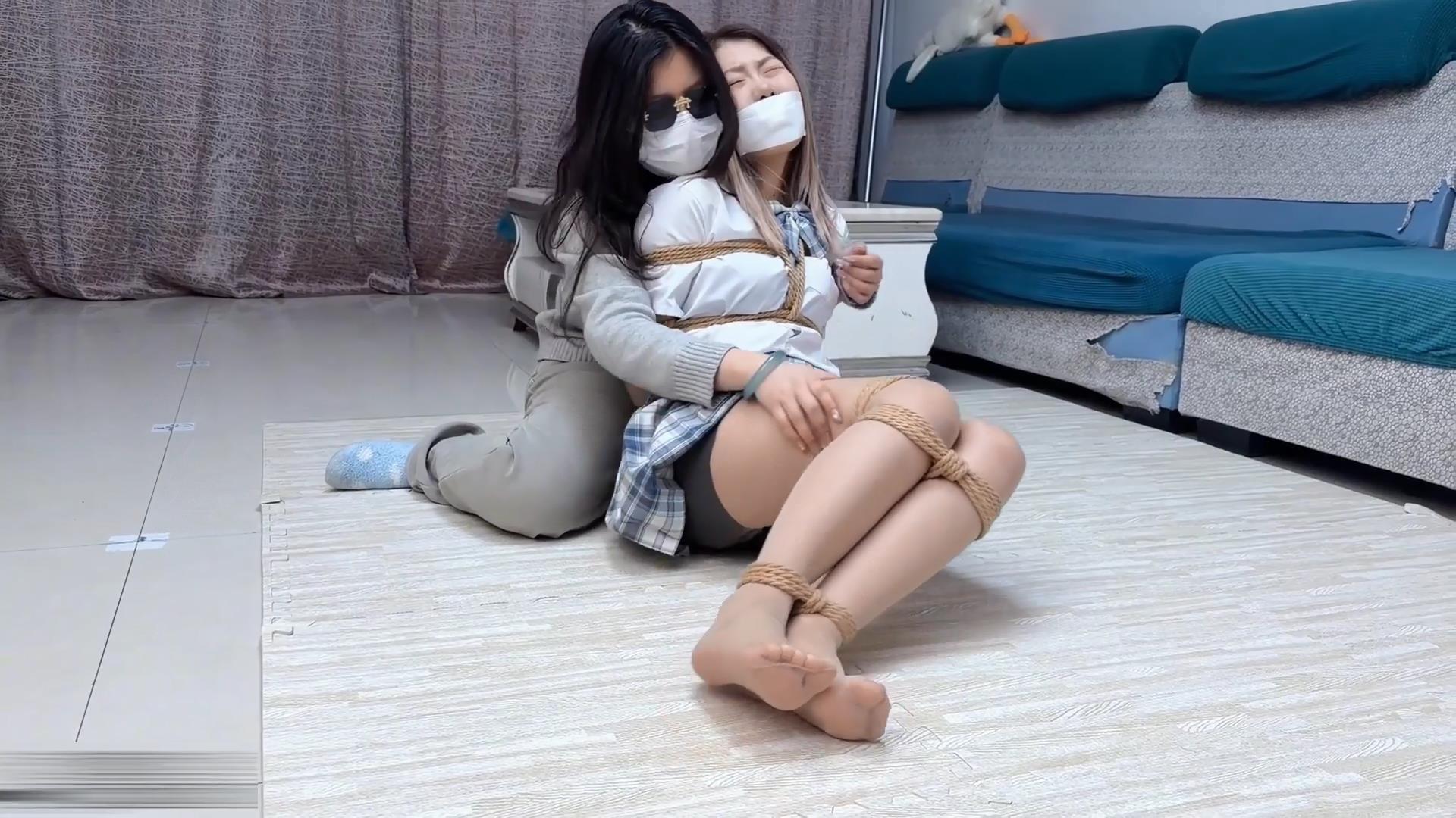 梦川工作室-尤物收藏夹 菜菜 小心变态女[00_12_43][20260418-124515].jpg