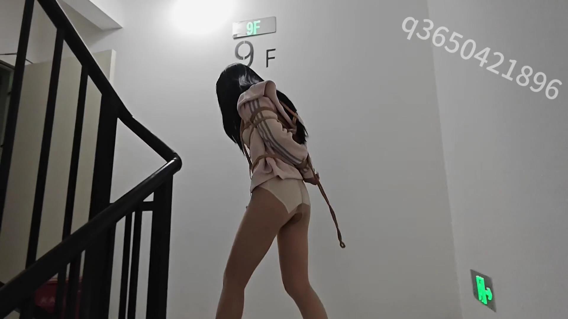 欢乐谷 突发事件捆绑调教遇到男朋友查岗[20260422-120033].jpg