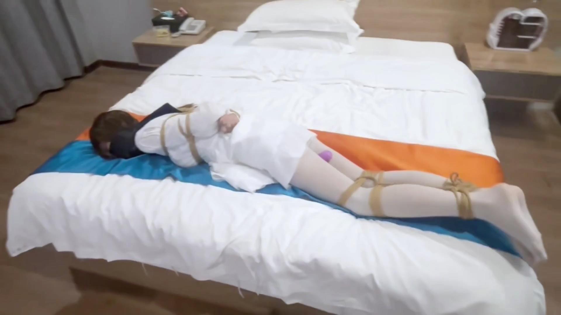 橙c美式 170cm研究生学妹 身材超绝[00_07_25][20260424-092504].jpg