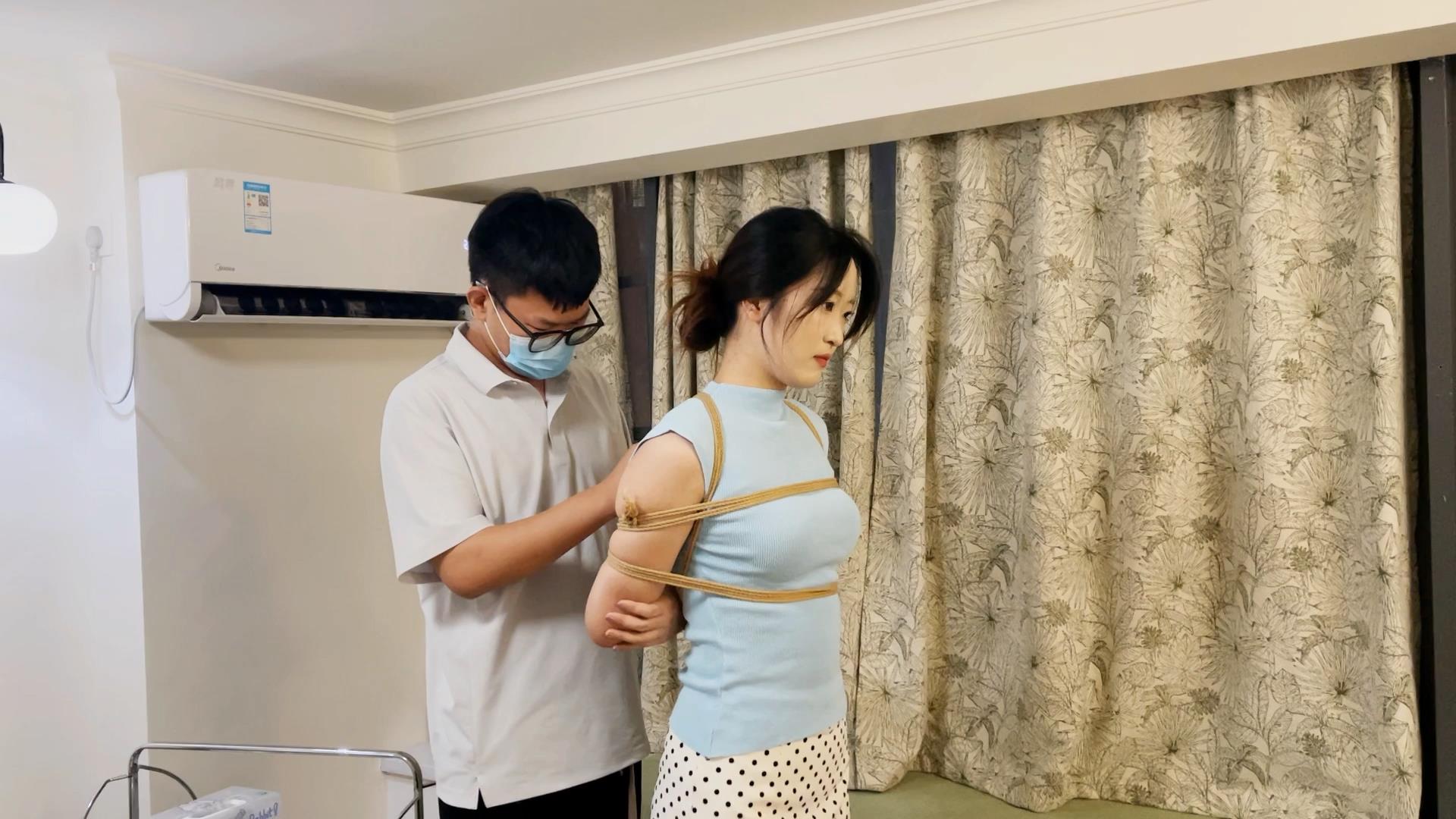 奥特曼也很酷-新模小熊日式驷马紧缚体验[00_04_30][20260501-204931].jpg