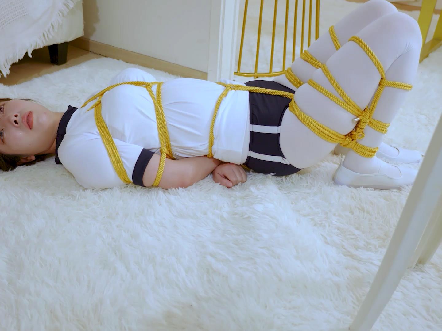红鲤鱼-糖果白丝体操服 白丝JK闯关捆绑[00_07_40][20260508-192236].jpg