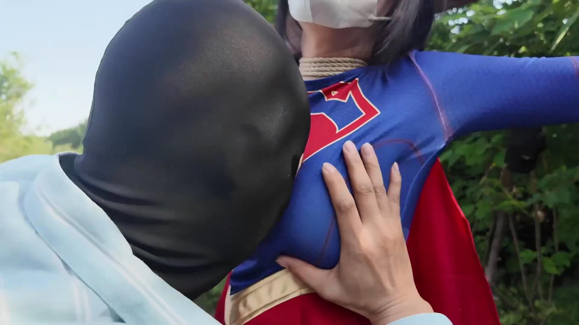 一绳所爱-女超人受难  嗷嗷主演[00_14_09][20260513-091651].jpg