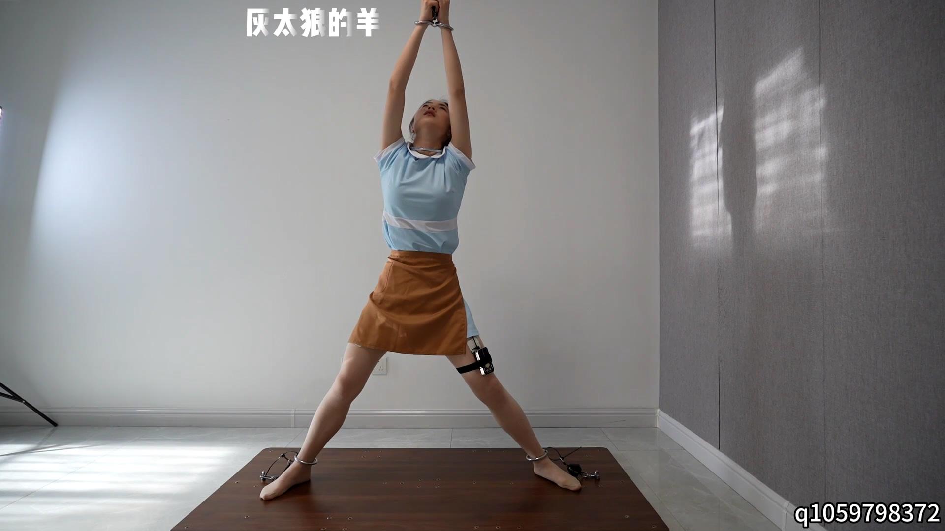 灰太狼的羊 两种高难度站立姿势搭配郊狼玩[00_22_55][20260515-112714].jpg