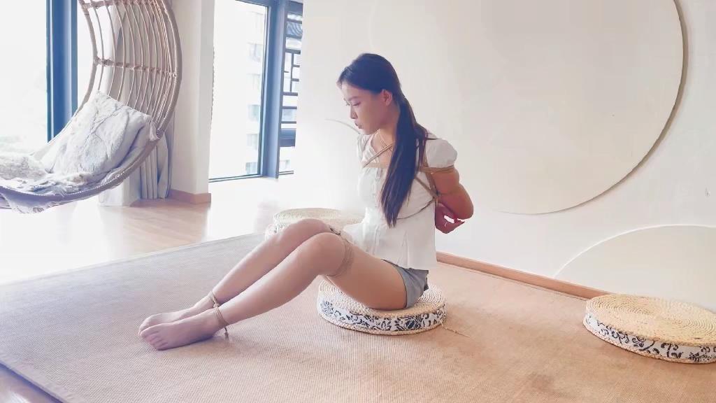 奥特曼也很酷-从未被绑的三个新妹子[00_42_25][20260519-110429].jpg