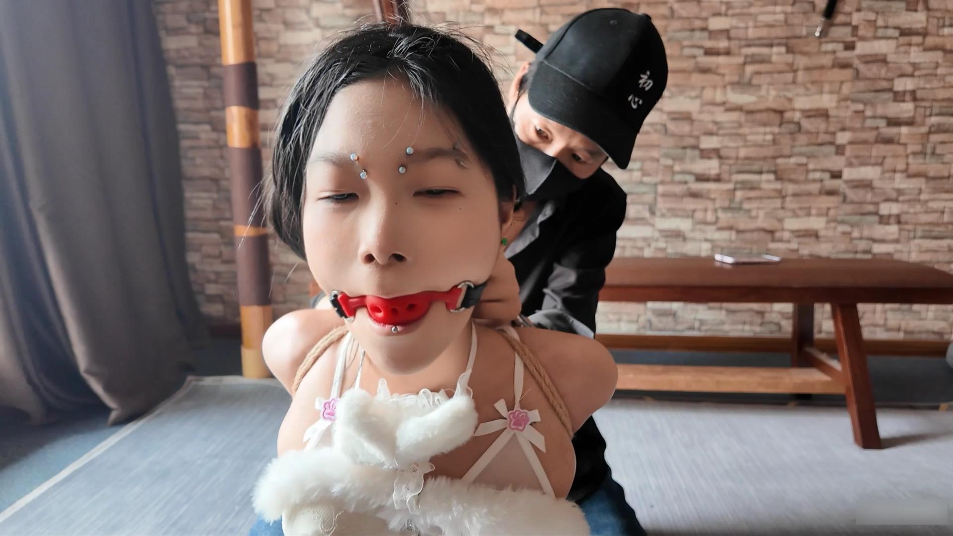 一绳所爱-软妹子白培培初体验[00_11_49][20260602-183807].jpg
