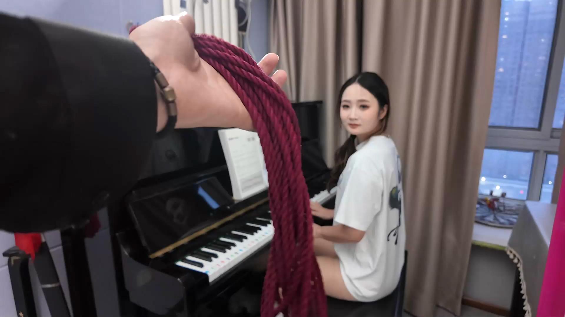 一绳所爱 文艺女孩何禾[20260604-130319].jpg