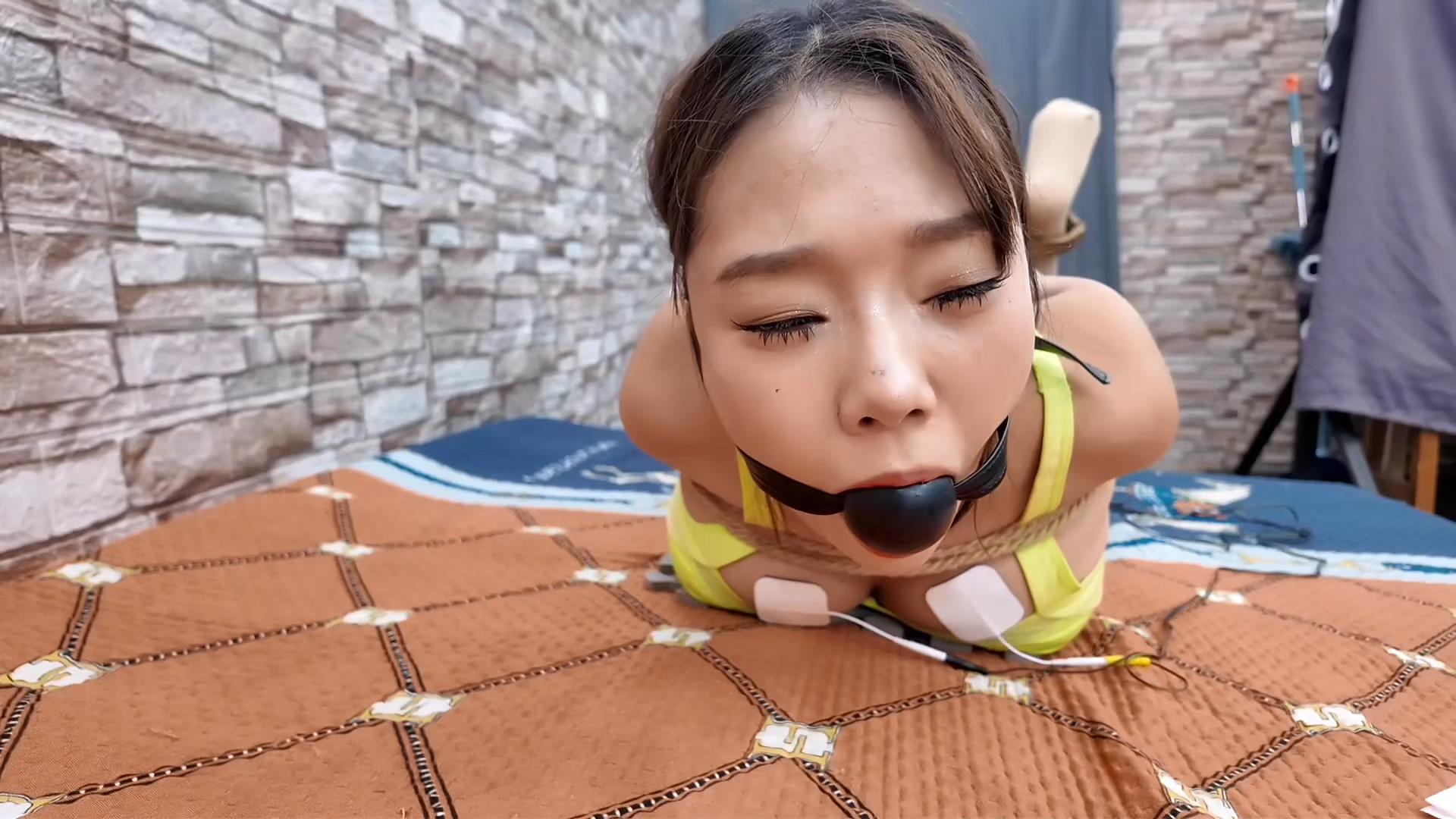 飞天原创 驴驴k9架多种口球,棒棒,啵啵[00_07_40][20260609-122130].jpg