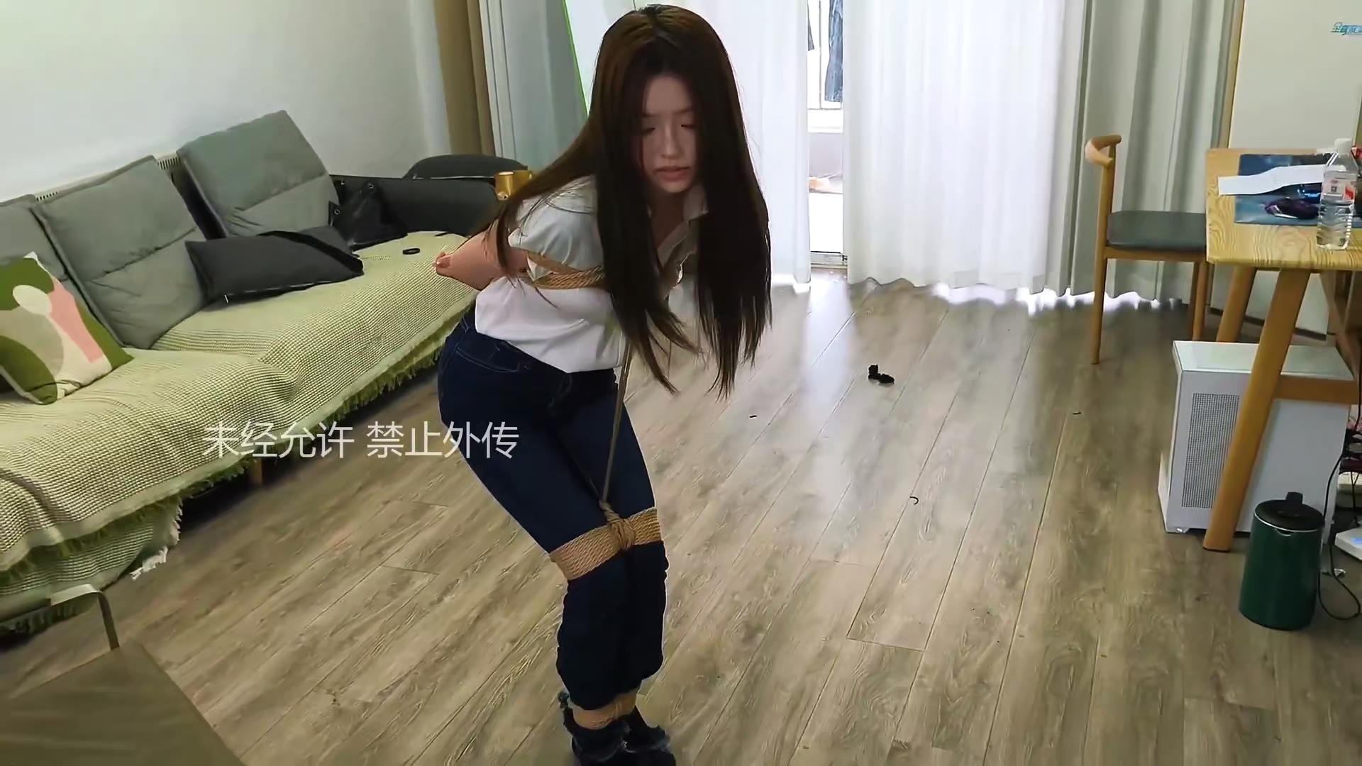禾一定制-美女家教变绳奴  小饱主演[00_18_47][20260614-101756].jpg