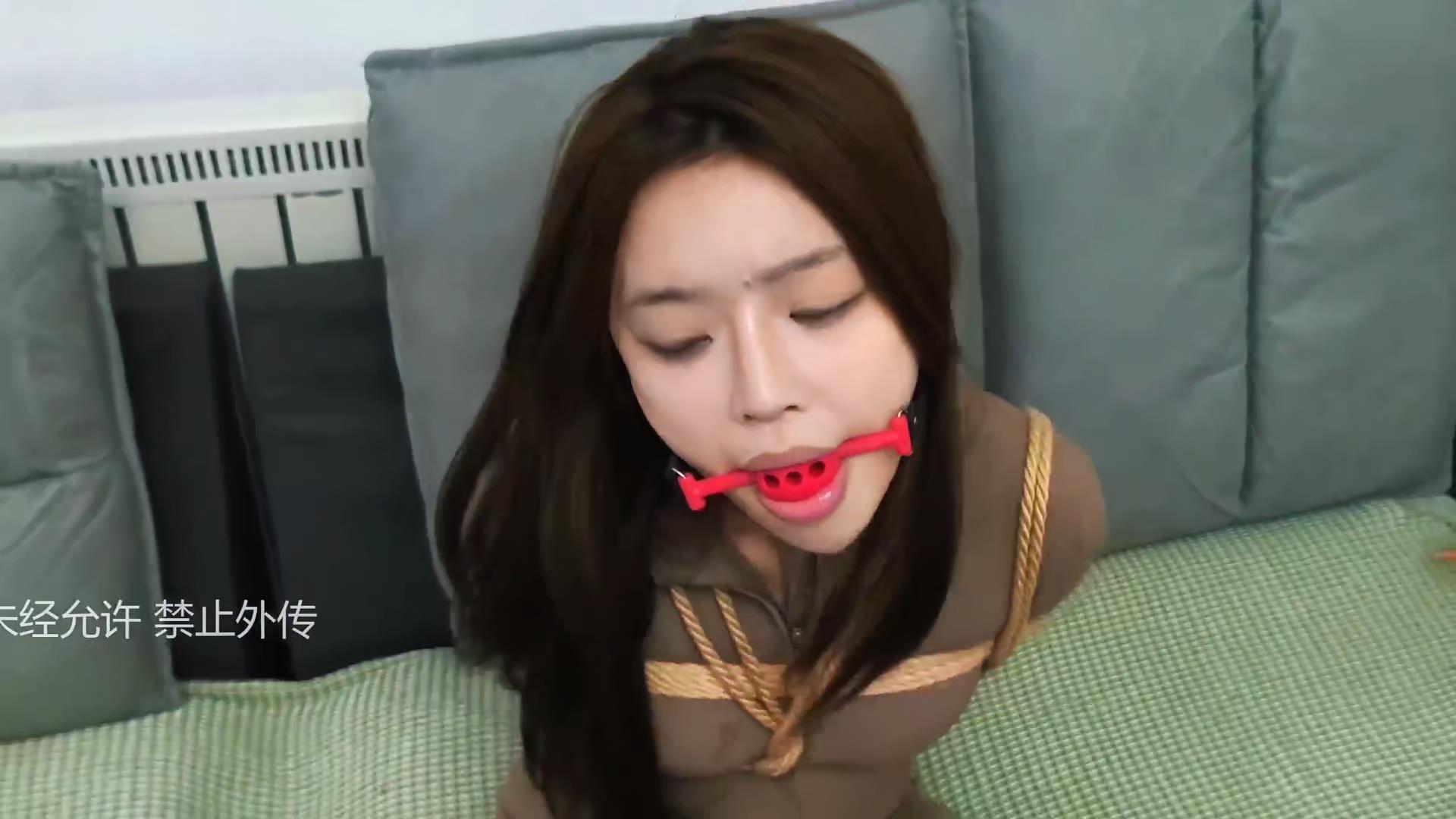 禾一定制-美女家教变绳奴  小饱主演[00_53_35][20260614-101812].jpg