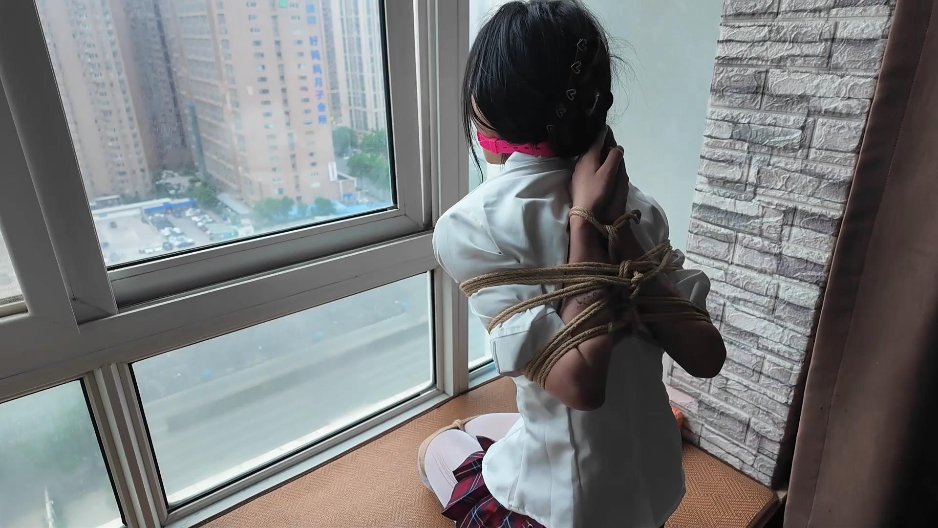 一绳所爱-窗台上的M 白培培[00_11_49][20260615-160345].jpg