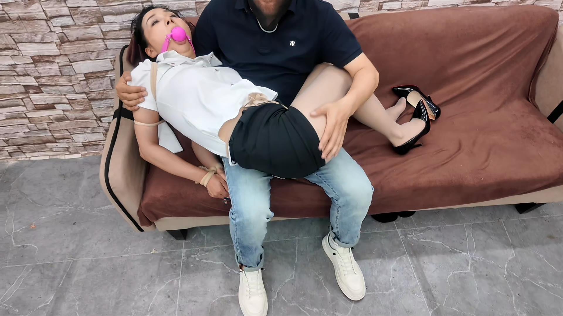 hd飞天-女保安雅思遭劫[00_14_10][20260619-113048].jpg