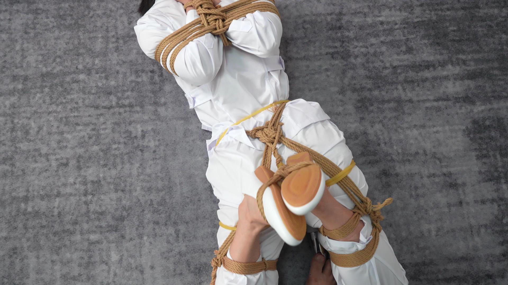 象人定制-嗷嗷 护士系列1 后手观音驷马[00_19_53][20260621-123034].jpg