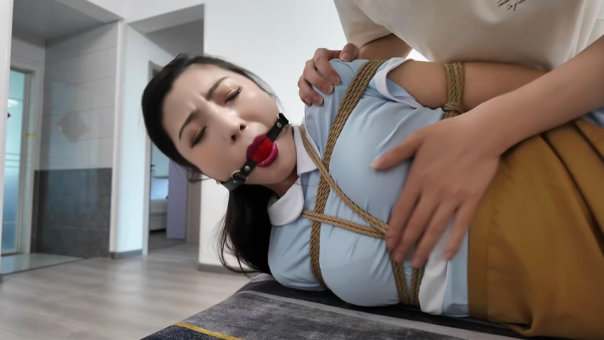 李大侠原创-母子捆绑游戏之新娘装[00_12_26][20260622-122136].jpg