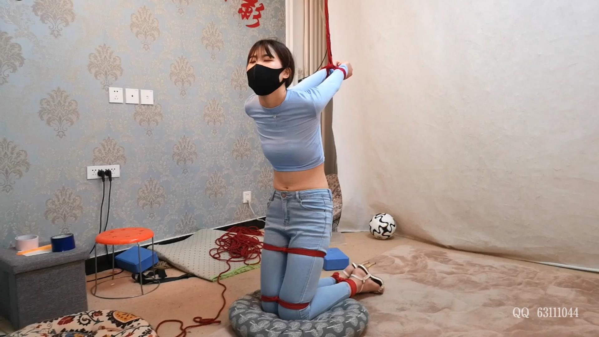 随心杨蕊牛仔裤紧缚的诱惑[00_38_15][20260705-124348].jpg