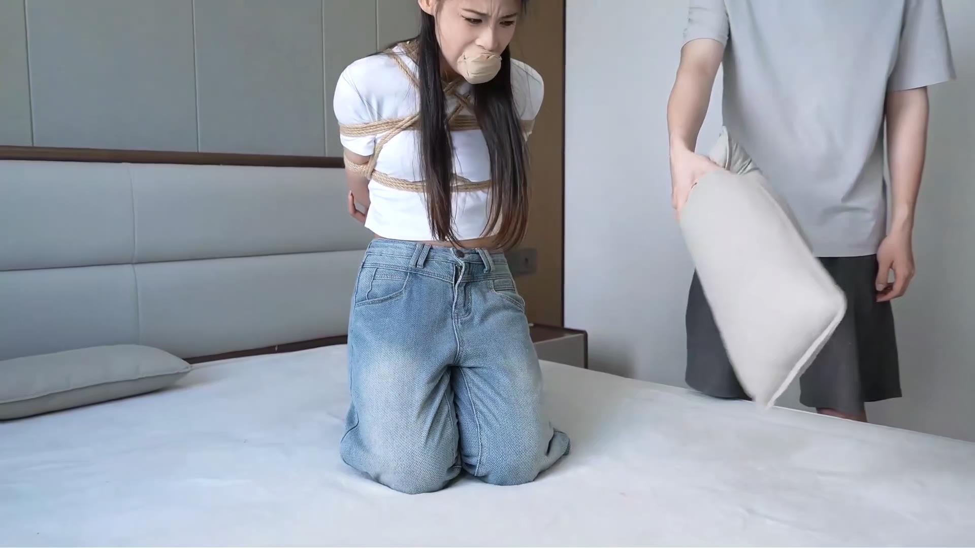 比尔工作室-惩戒教育El老师[00_14_55][20260707-121630].jpg