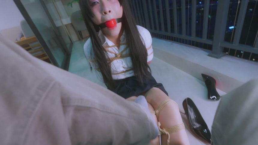 211240ly48l00p8dd3y70g.jpg