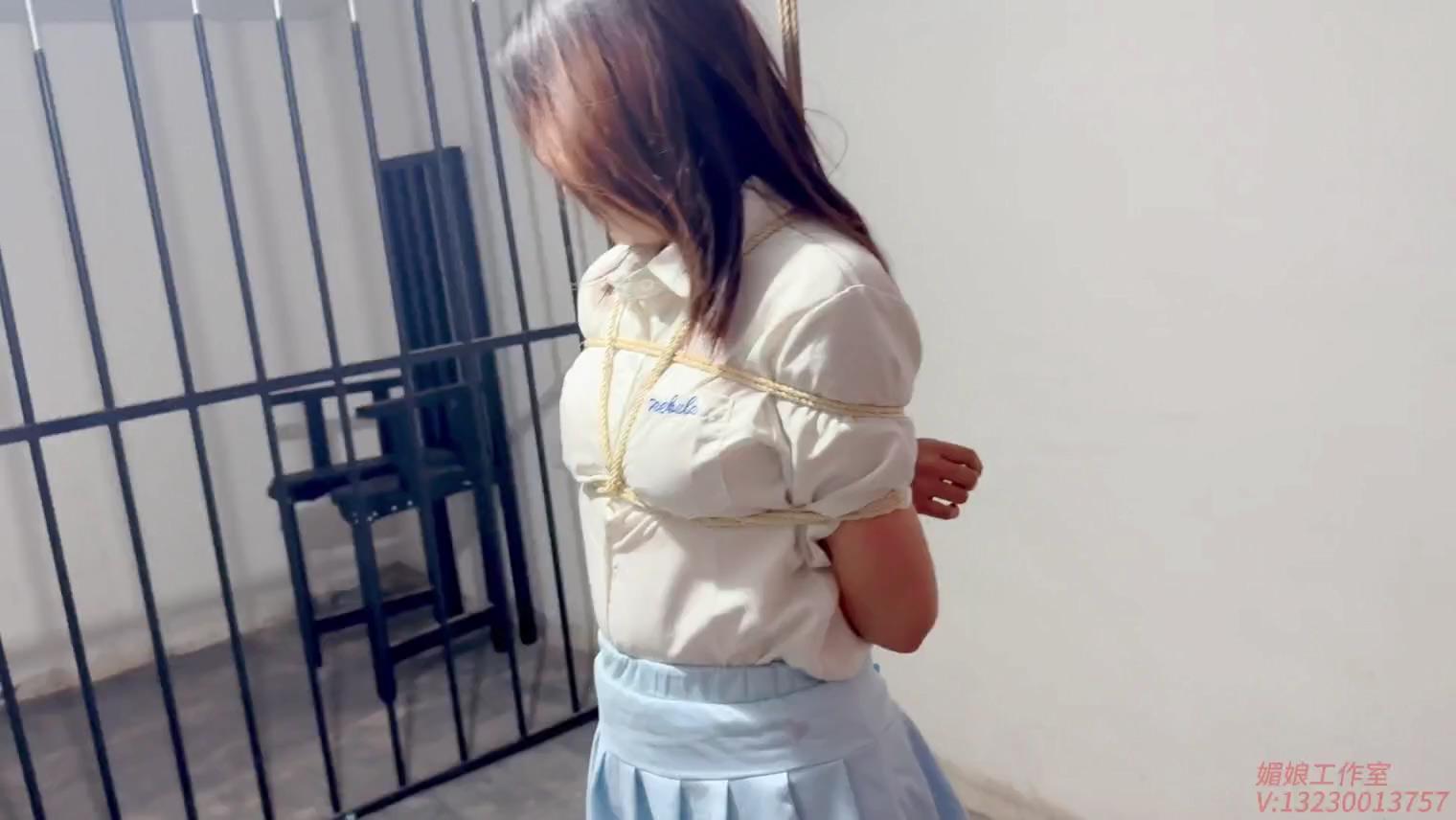 短裙粉色丝袜五花吊绑股绳[00_05_44][20260714-131738].jpg
