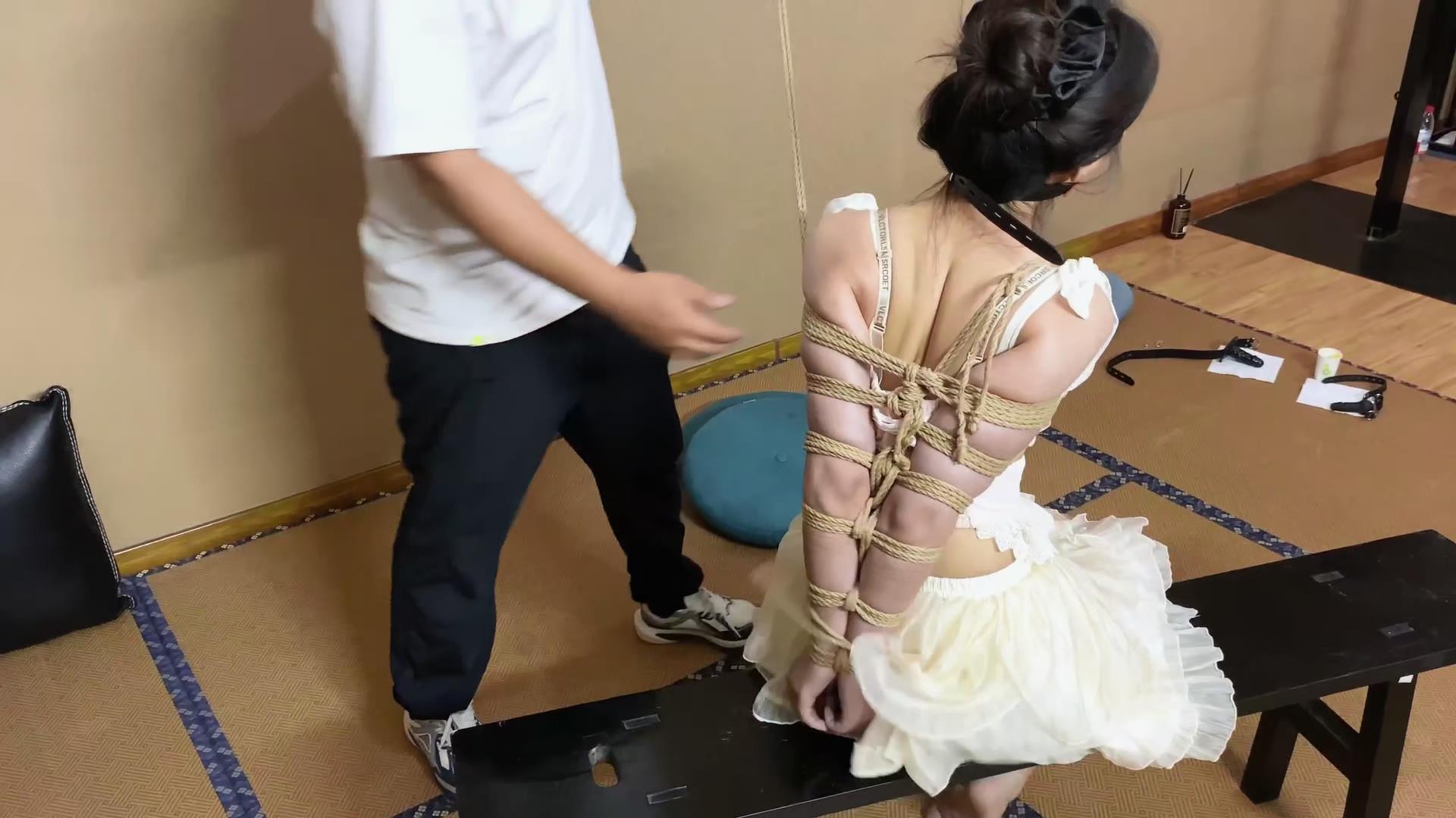 山鬼定制-动动深喉口球老虎凳 下集[00_08_54][20260731-133101].jpg