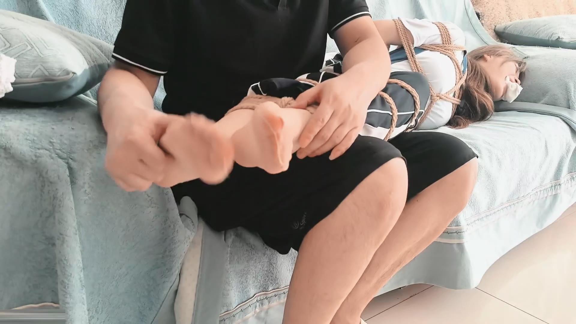 精致定制-小素放置挣扎[00_15_20][20260805-121045].jpg