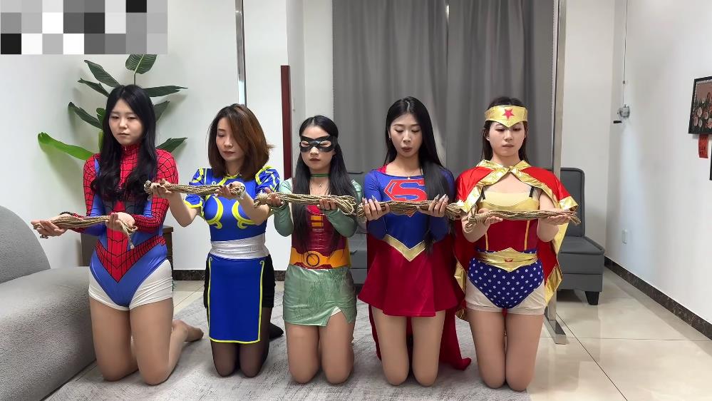 金宝定制-五位女英雄的团灭[00_20_17][20260810-141815].jpg