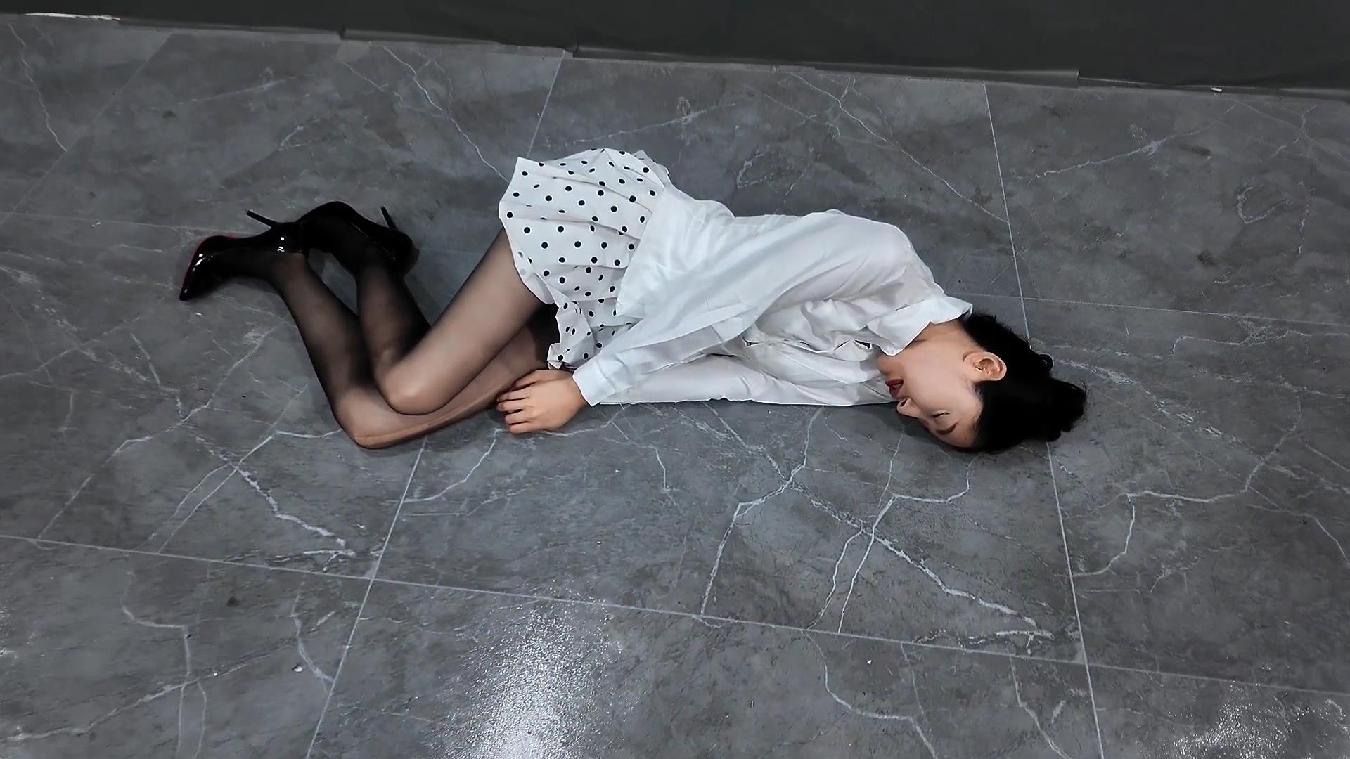 HD飞天-家教老师艺仙儿去给学生补课被学[00_01_10][20260814-124022].jpg