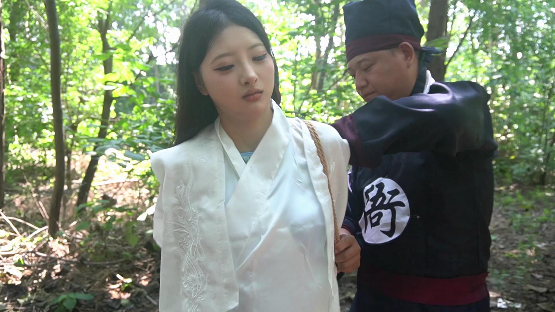 一绳有你-女神捕之白莲教 第一集[00_04_19][20260815-114942].jpg