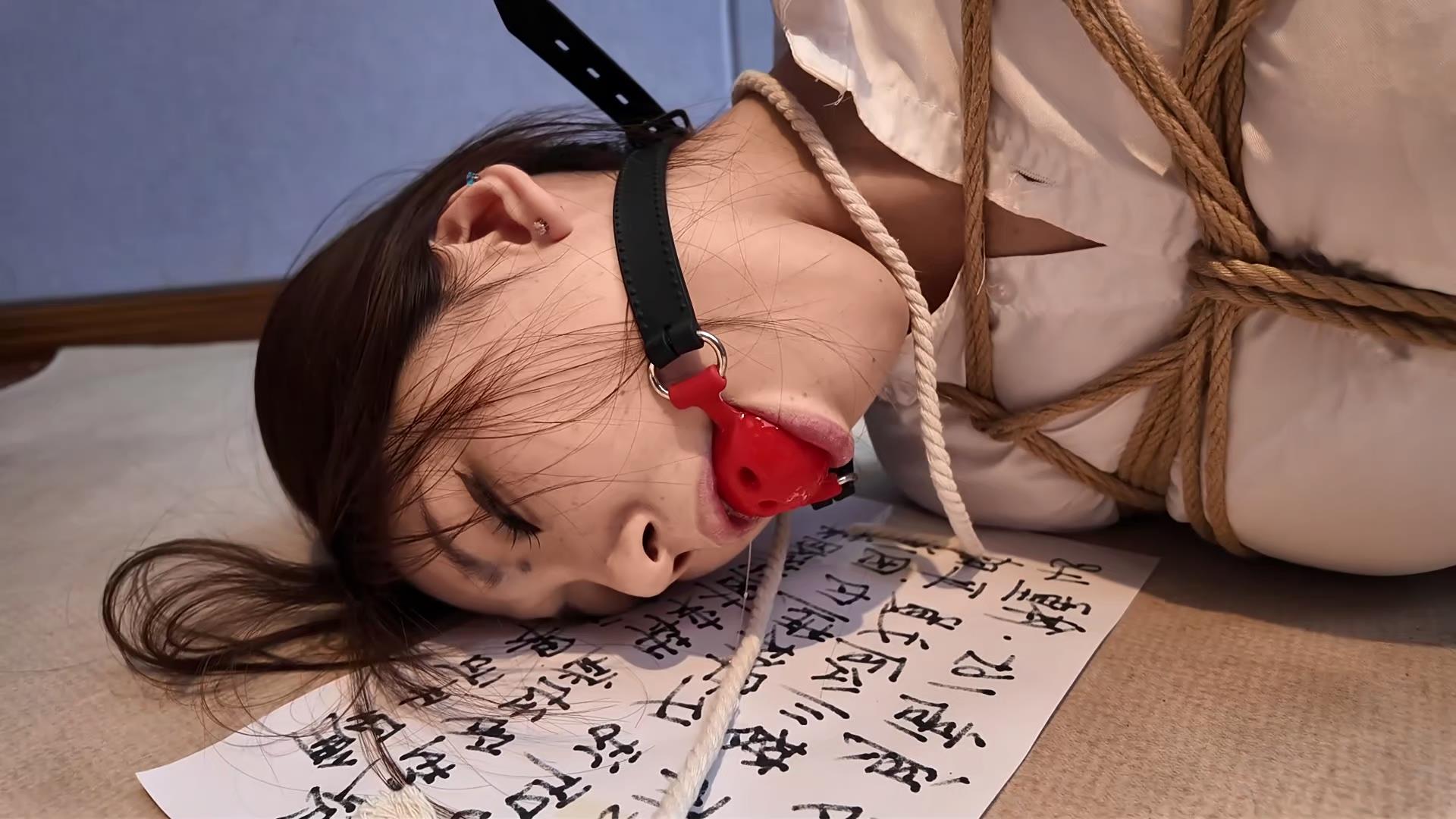 一绳所爱-贝贝的捆绑相亲会02[00_07_37][20260816-133302].jpg