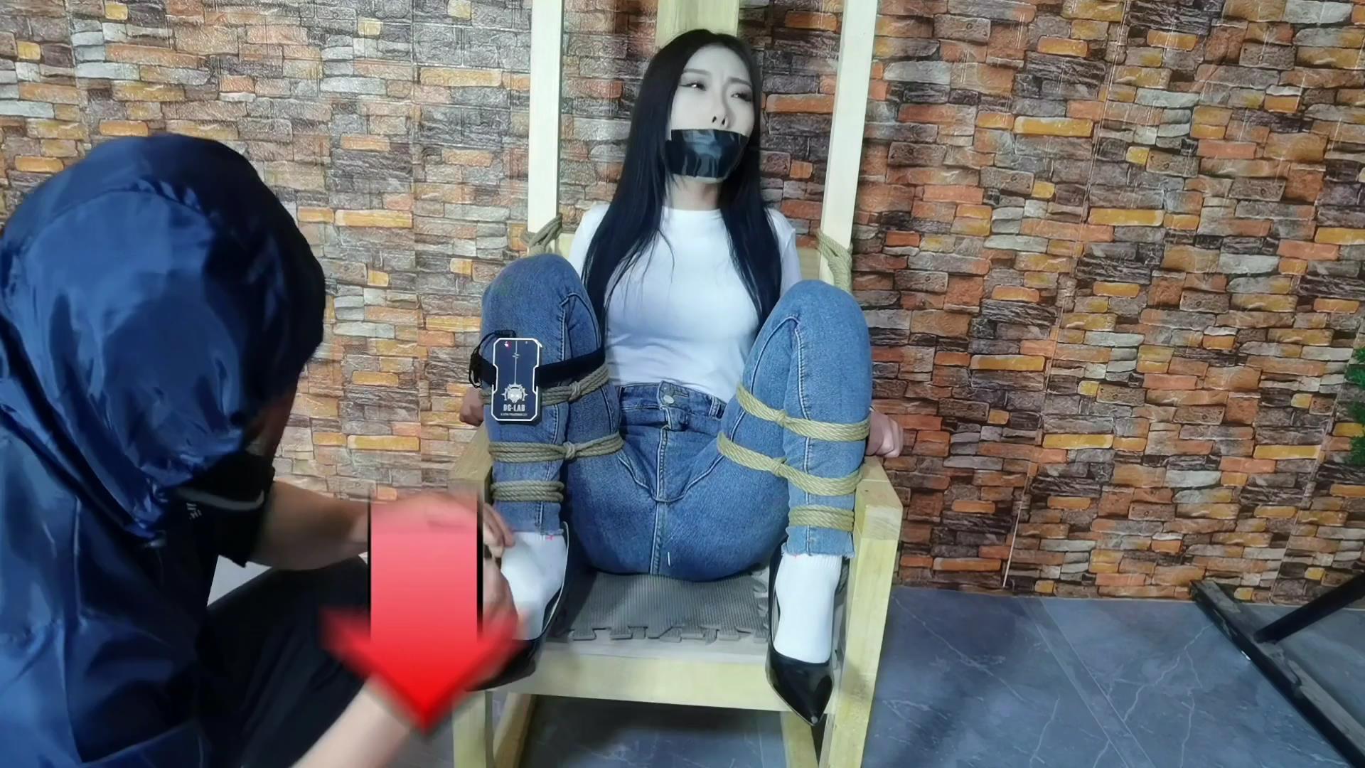 HD飞天仙儿禁钼在刑椅上[00_03_51][20260821-125806].jpg