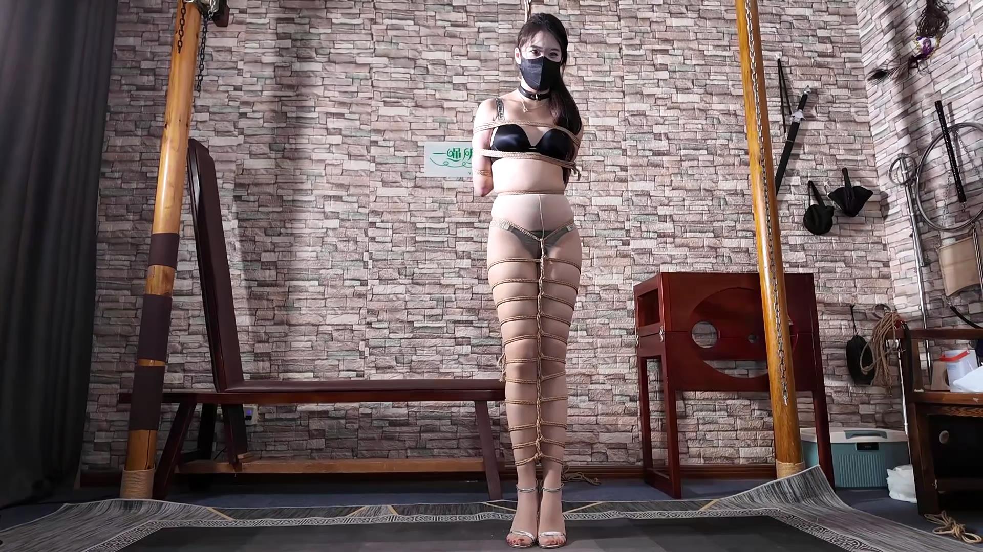 一绳所爱长腿美女杨蕊的紧缚游戏[00_34_04][20260829-102718].jpg