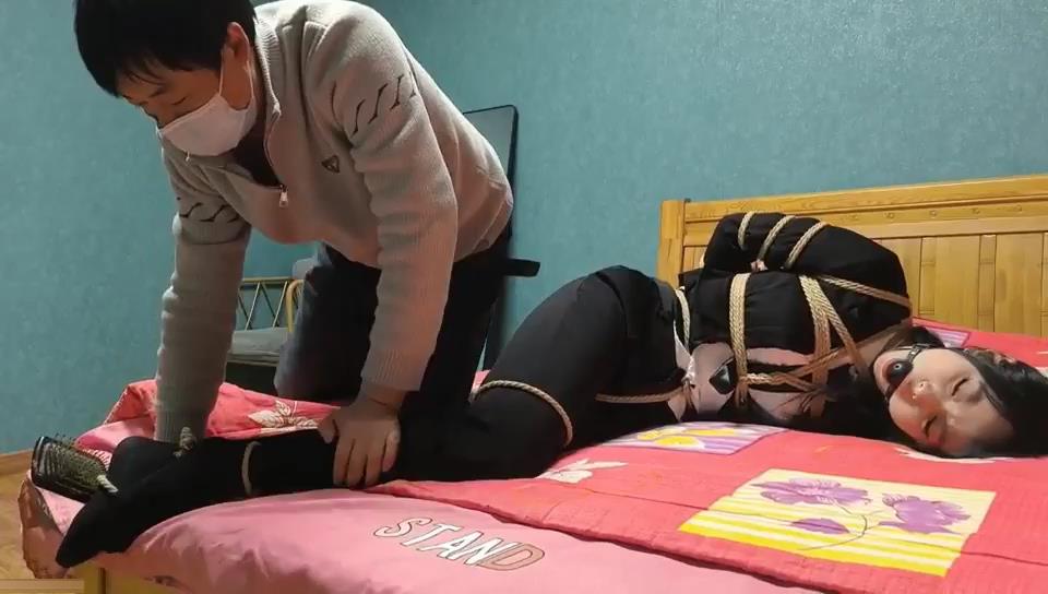 精致定制-因为妹妹犯下弑夫罪后连坐的女大[00_11_29][20260917-105811].jpg